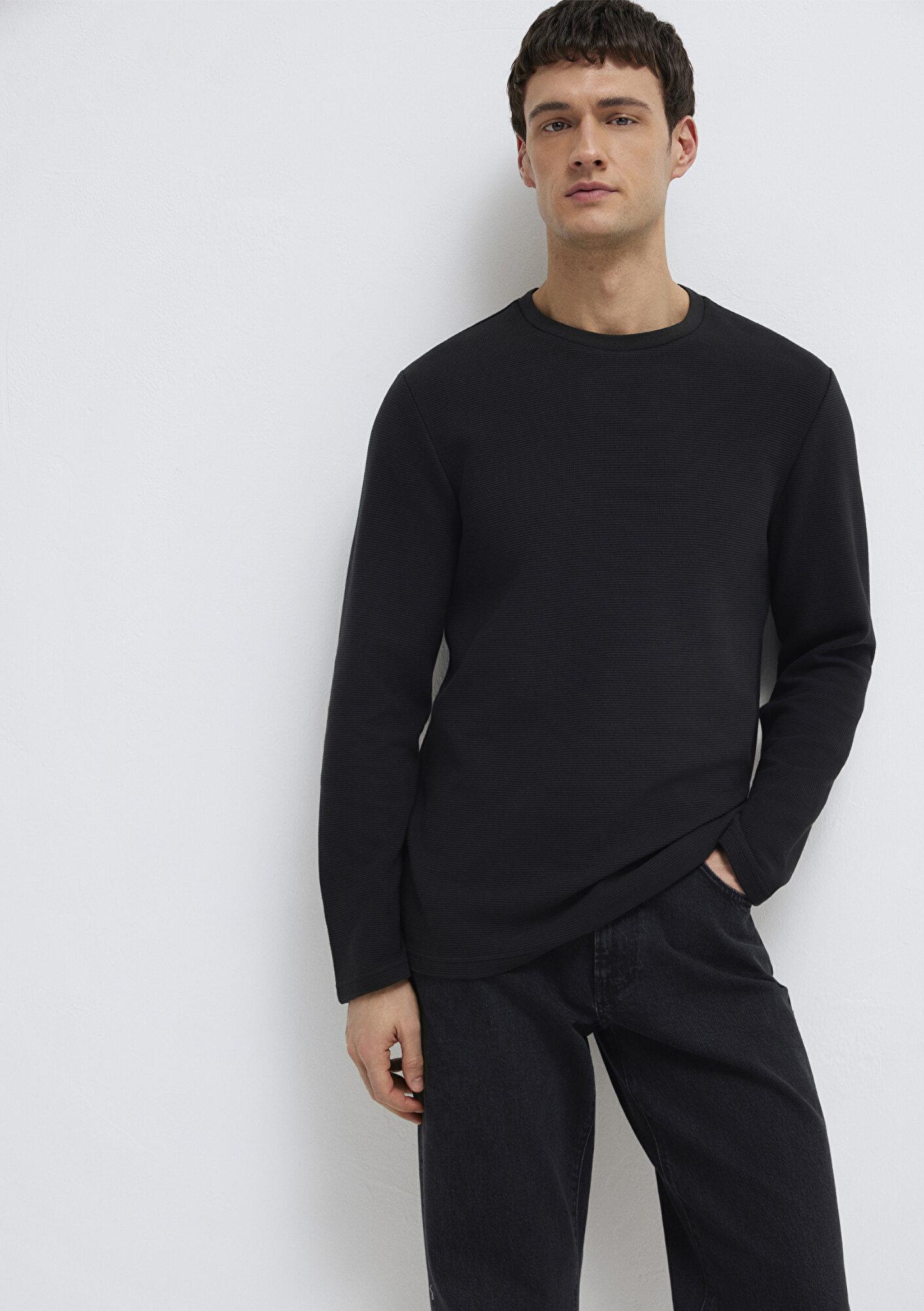 Mavi Uzun Kollu Dokulu Siyah Tişört Slim Fit / Dar Kesim 064622-21842