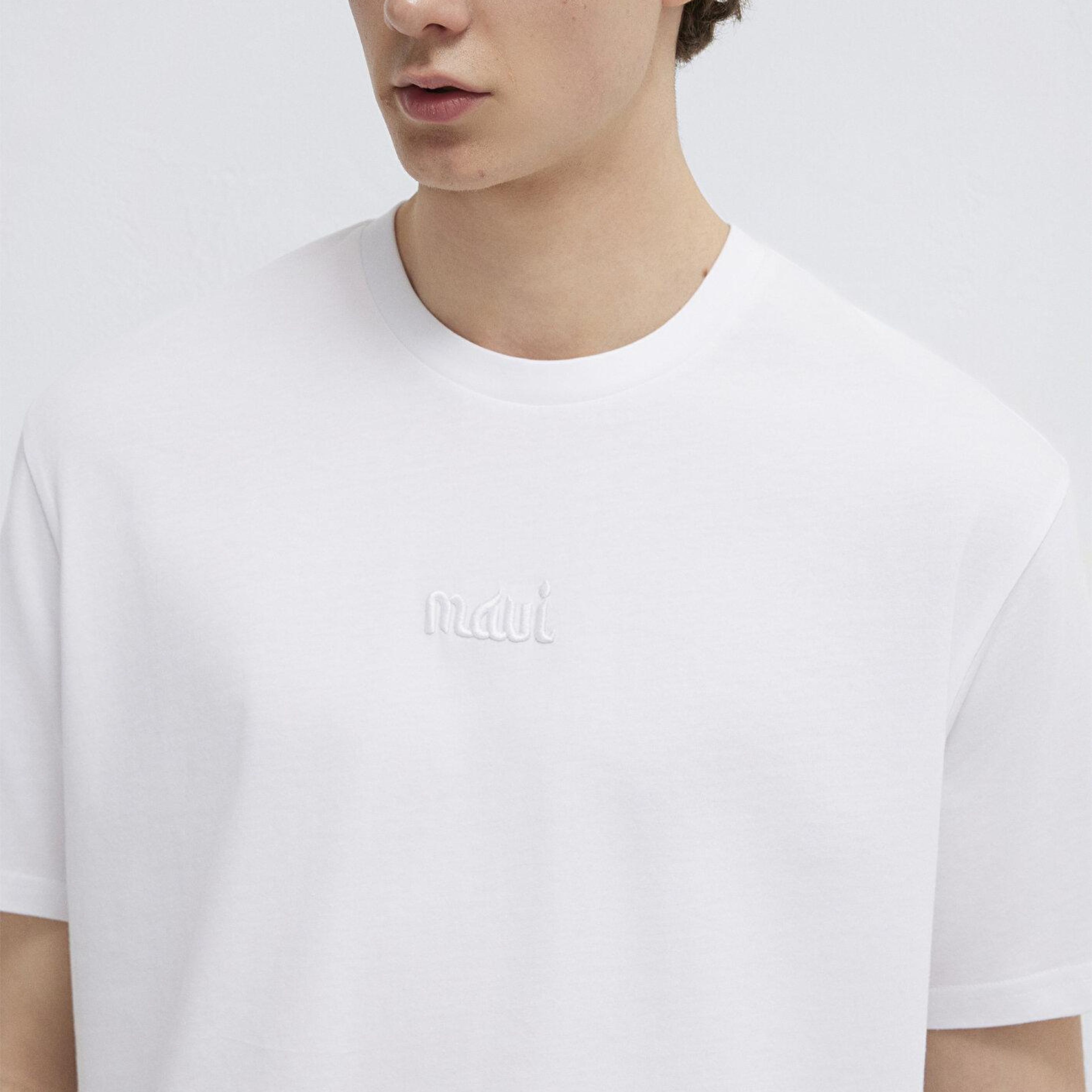 Mavi Mavi Nakışlı Beyaz Basic Tişört Loose Fit / Bol Rahat Kesim 0610100-620