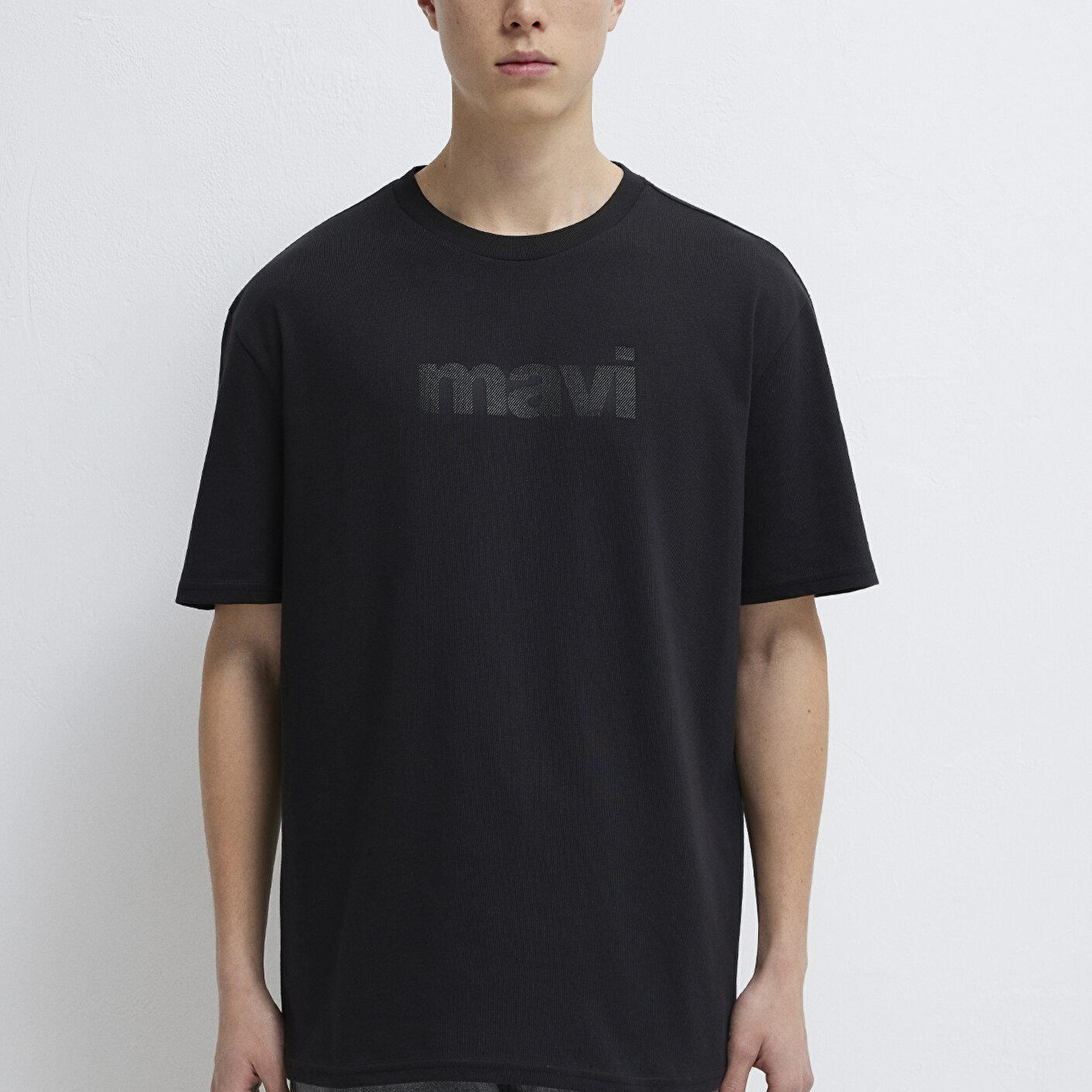 Mavi Mavi Logo Baskılı Siyah Tişört Loose Fit / Bol Rahat Kesim 0611807-900