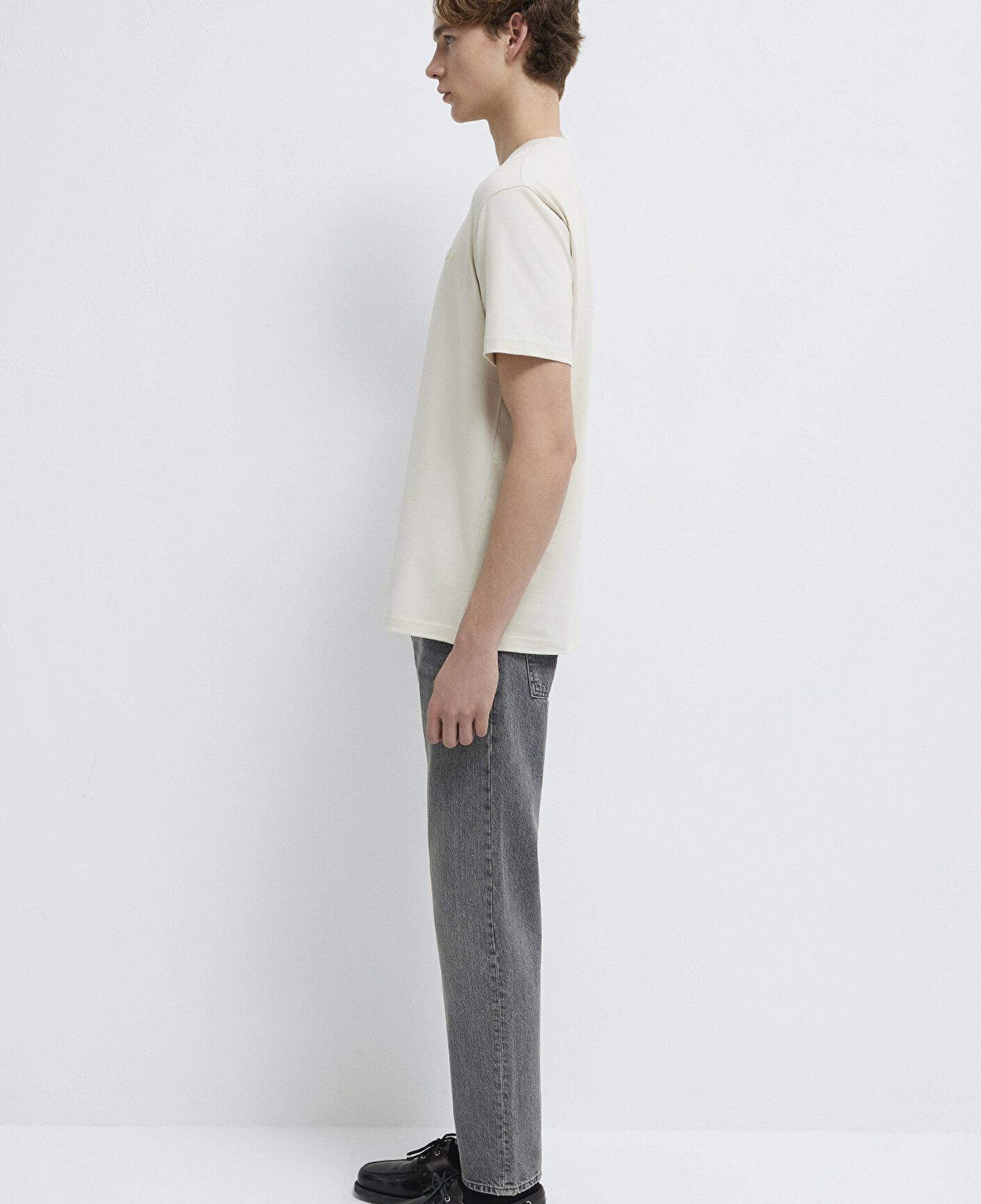 Mavi Mavi Jeans Nakışlı Ekru Basic tişört Loose Fit / Bol Rahat Kesim 0612733-70134