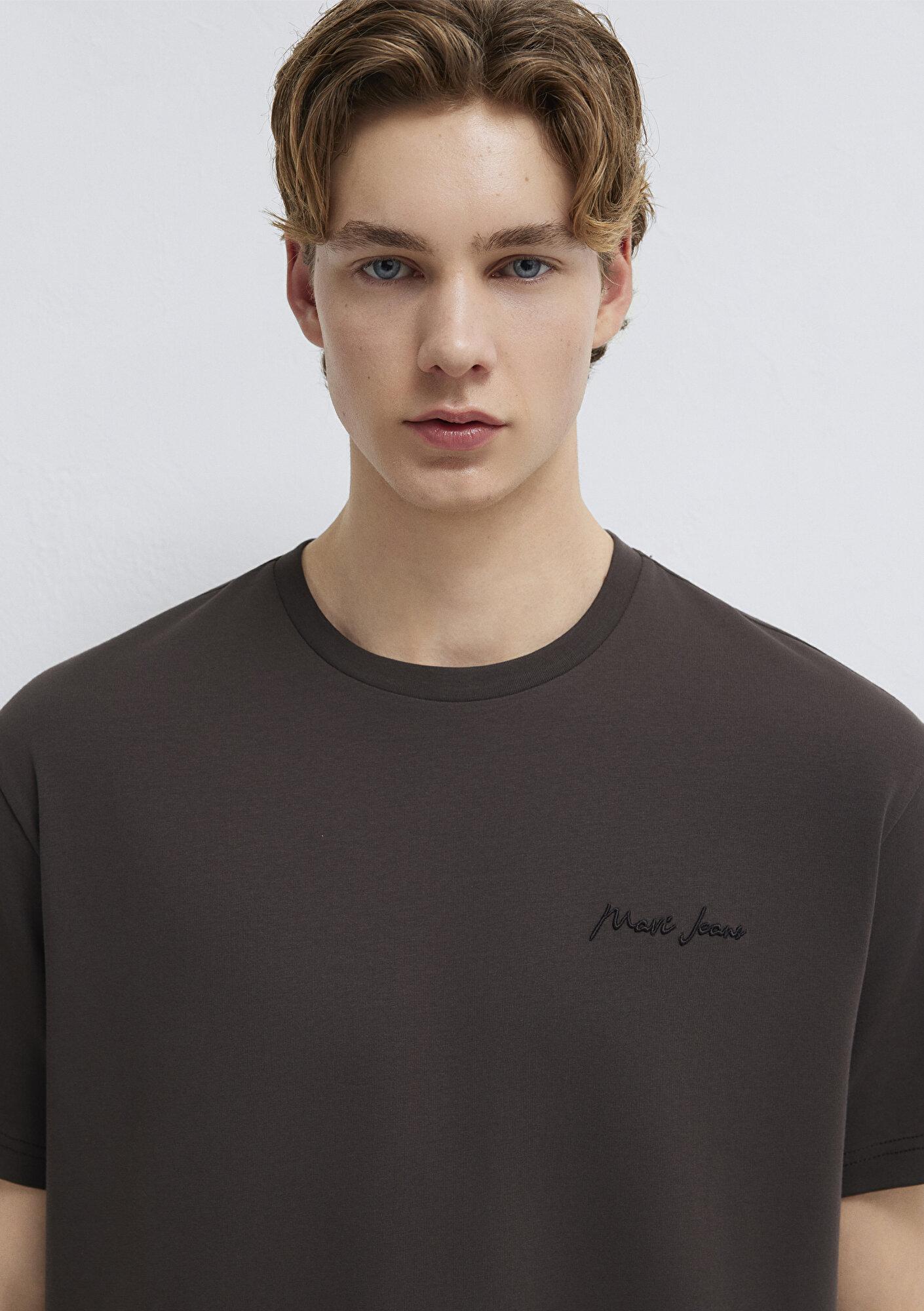 Mavi Mavi Jeans Nakışlı Kahverengi Basic Tişört Loose Fit / Bol Rahat Kesim 0612733-70219