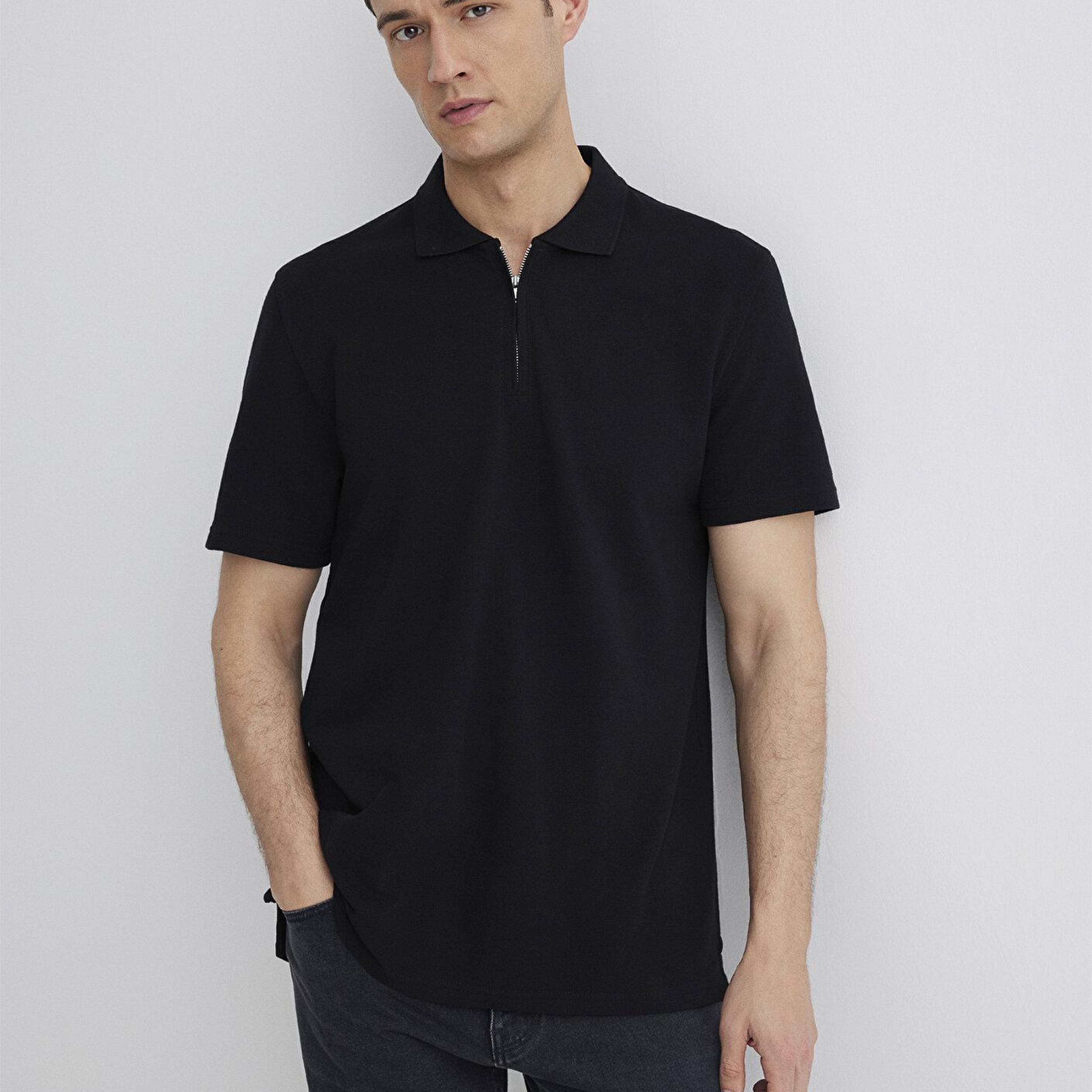 Mavi Yarı Fermuarlı Siyah Polo Tişört Regular Fit / Normal Kesim 0612525-900