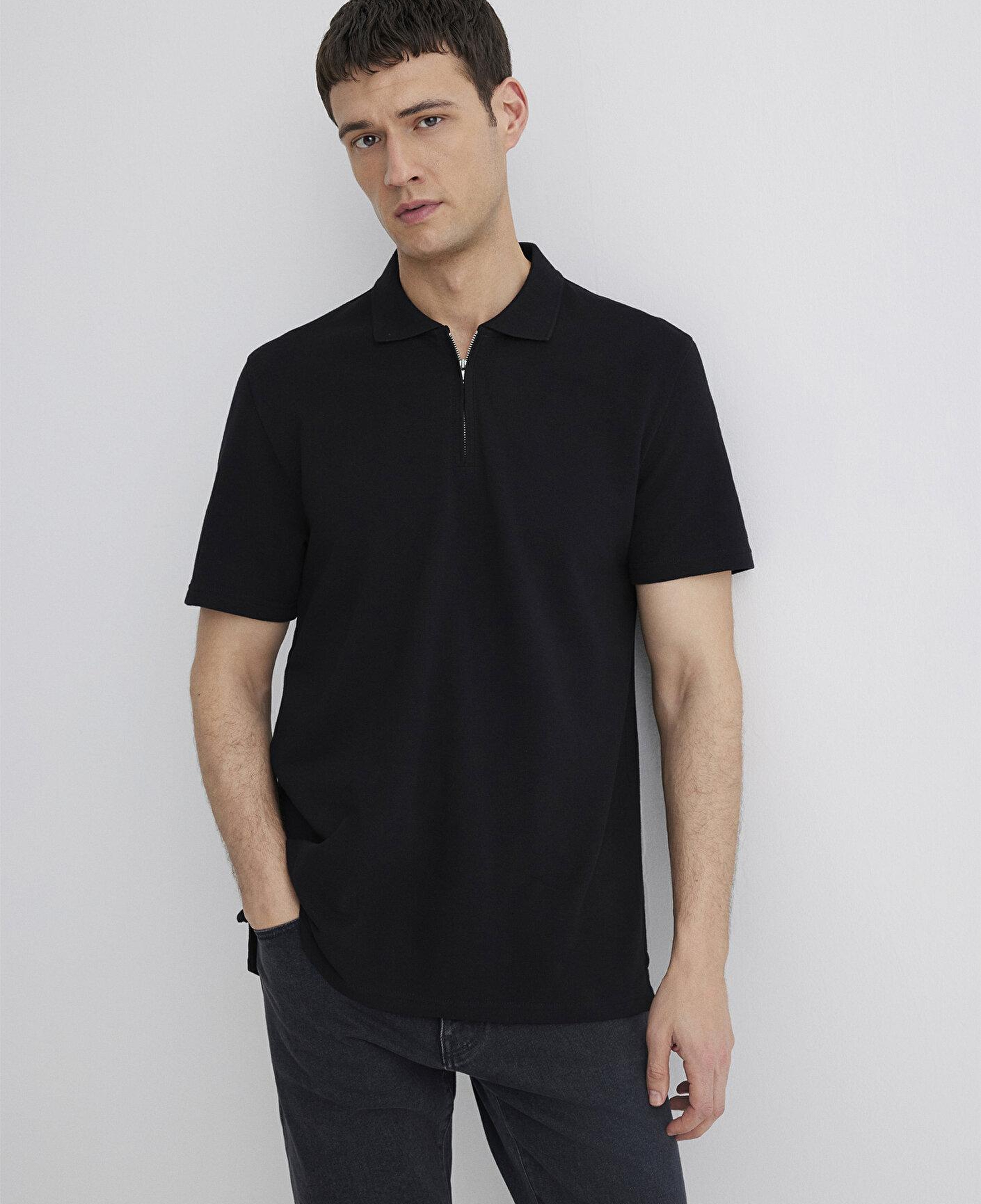 Mavi Yarı Fermuarlı Siyah Polo Tişört Regular Fit / Normal Kesim 0612525-900