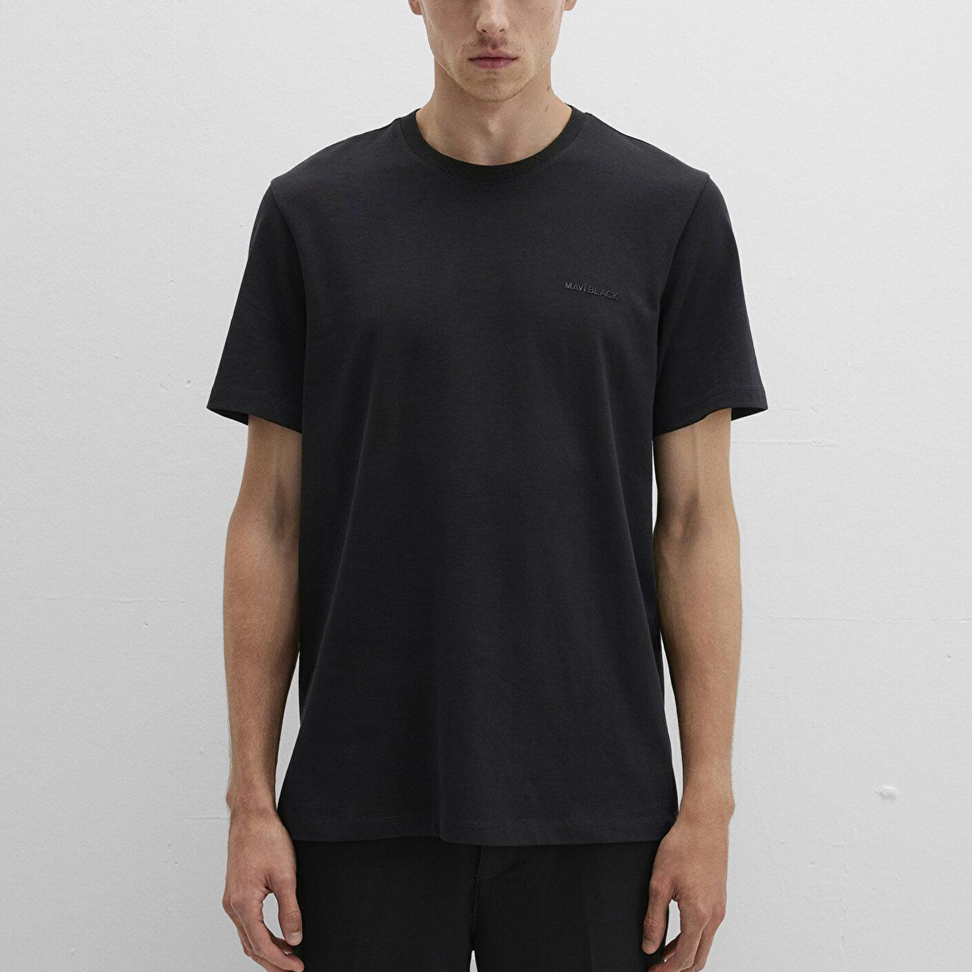 Mavi Mavi Black Siyah Basic Tişört Regular Fit / Normal Kesim 0612872-900