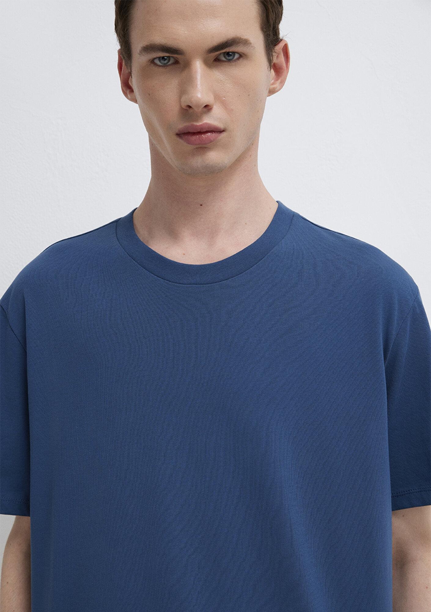 Mavi Etiket Detaylı Mavi Basic Tişört Loose Fit / Bol Rahat Kesim 0611824-90609