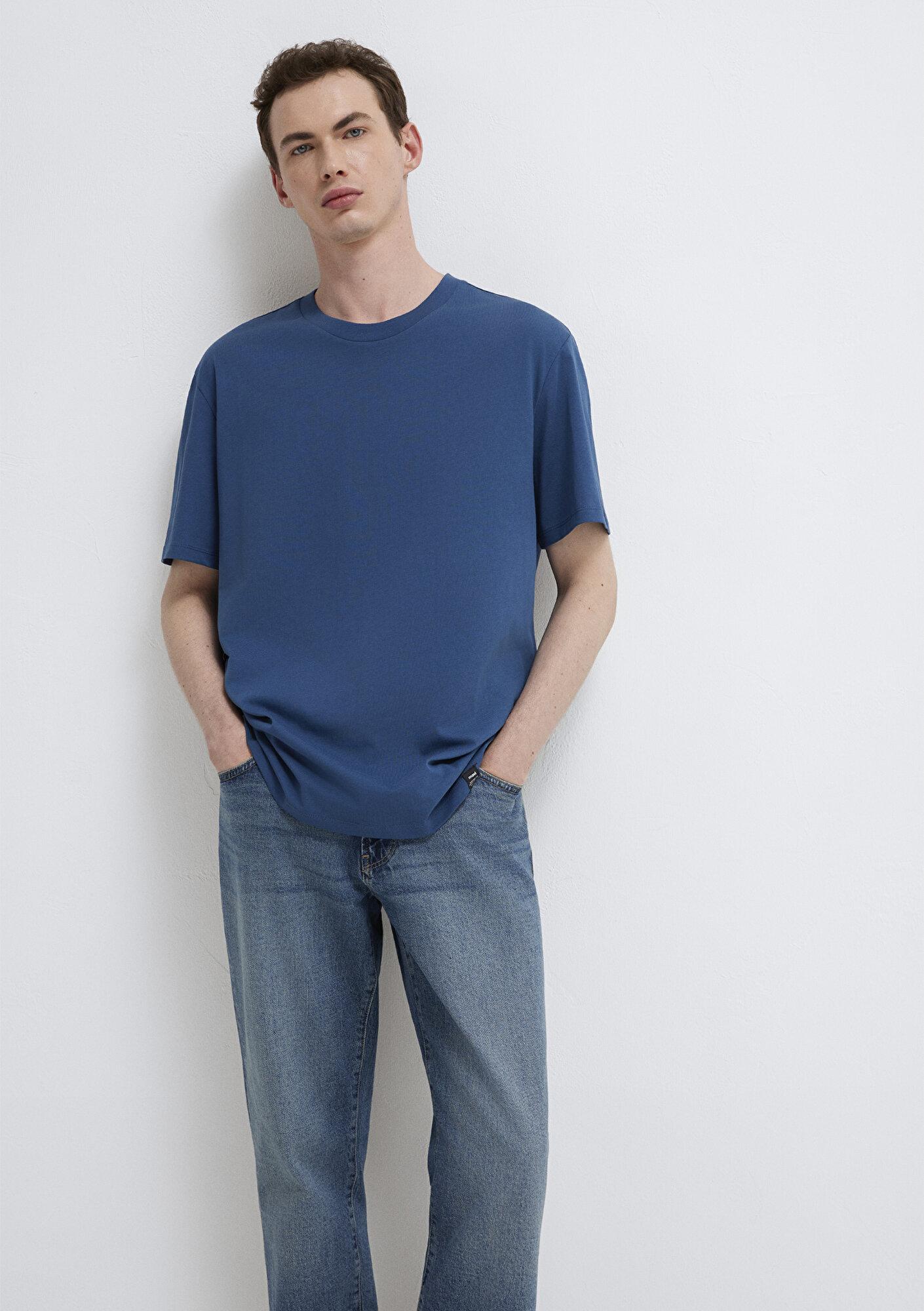 Mavi Etiket Detaylı Mavi Basic Tişört Loose Fit / Bol Rahat Kesim 0611824-90609