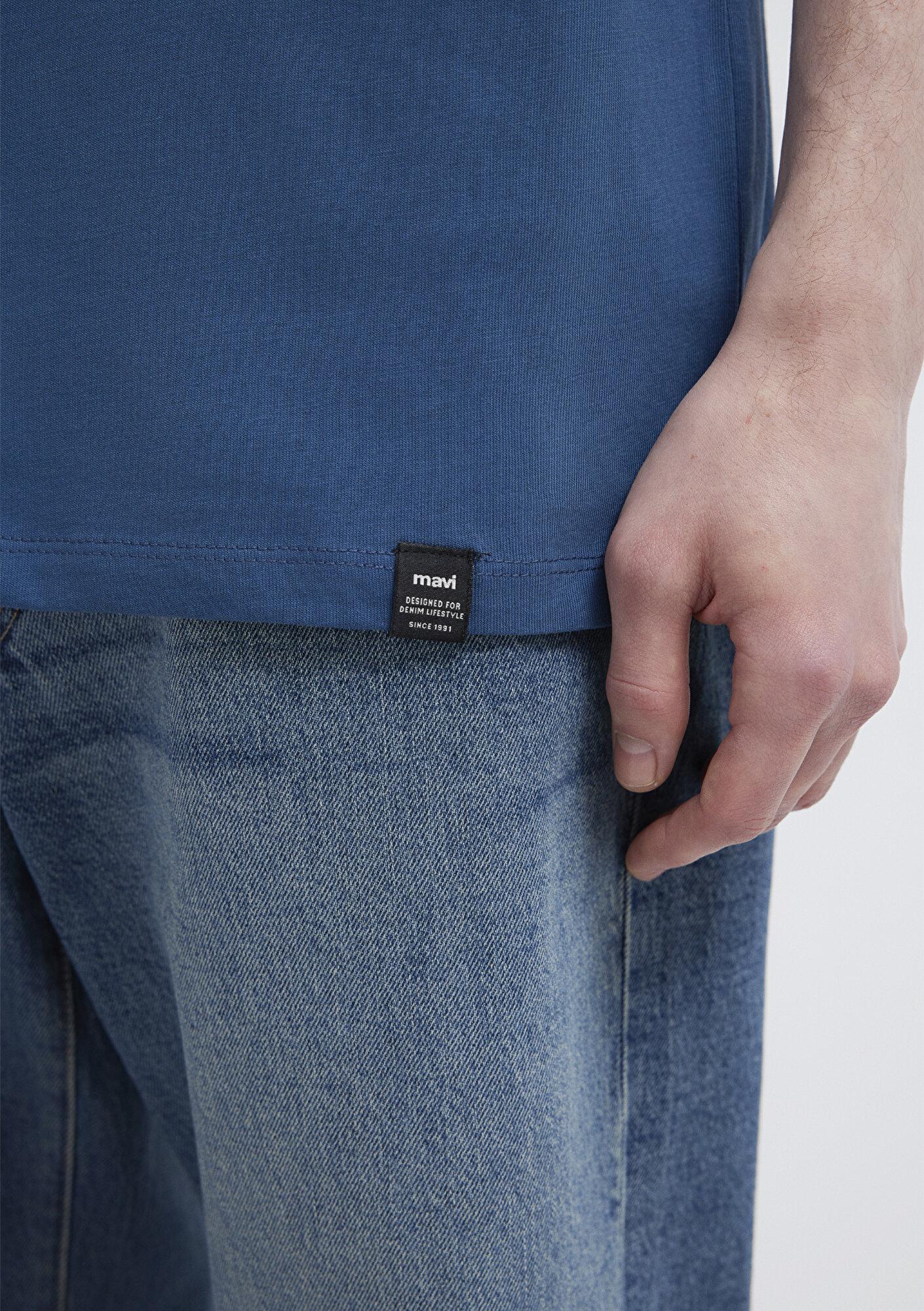 Mavi Etiket Detaylı Mavi Basic Tişört Loose Fit / Bol Rahat Kesim 0611824-90609