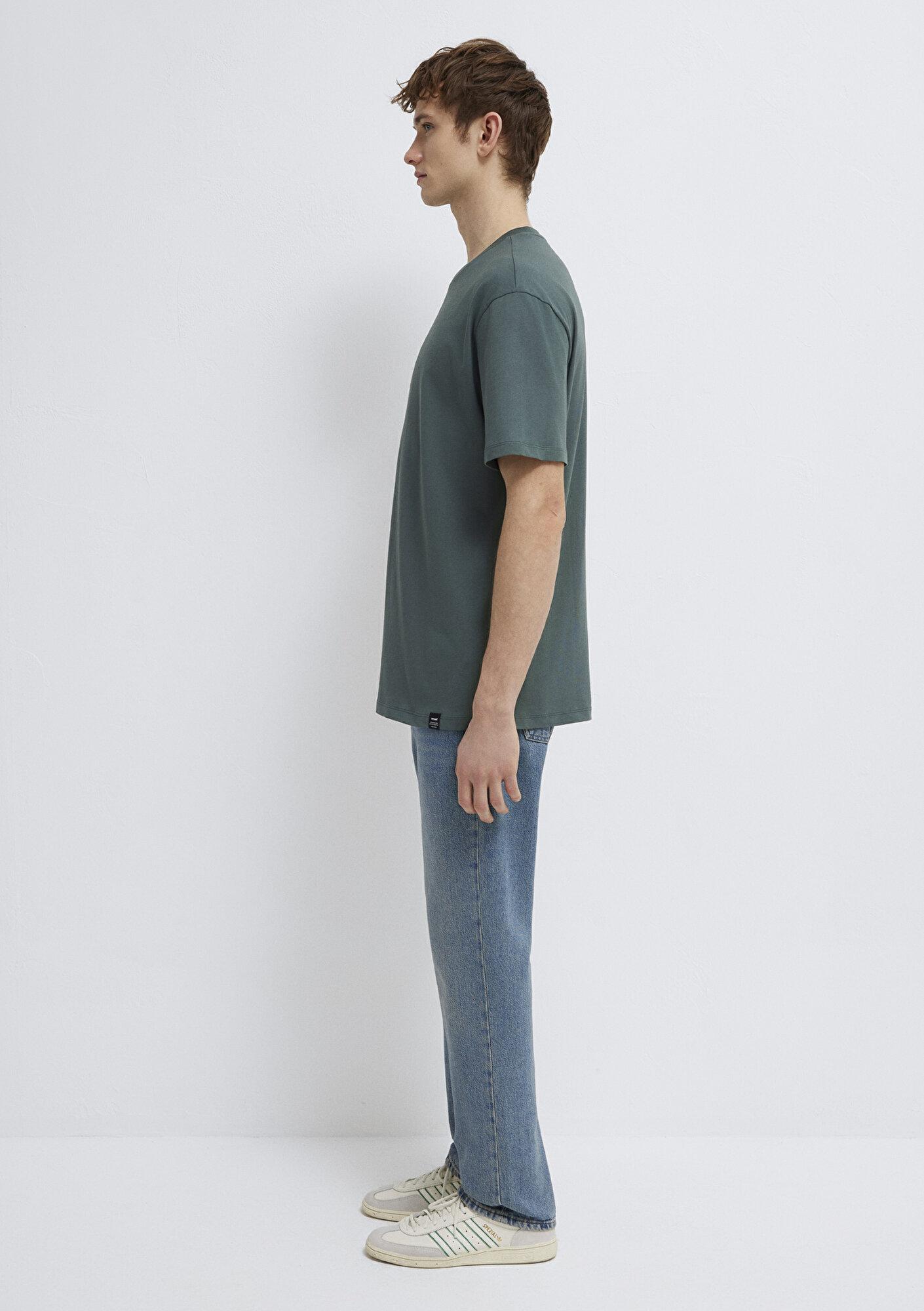 Mavi Etiket Detaylı Yeşil Basic Tişört Loose Fit / Bol Rahat Kesim 0611824-71598