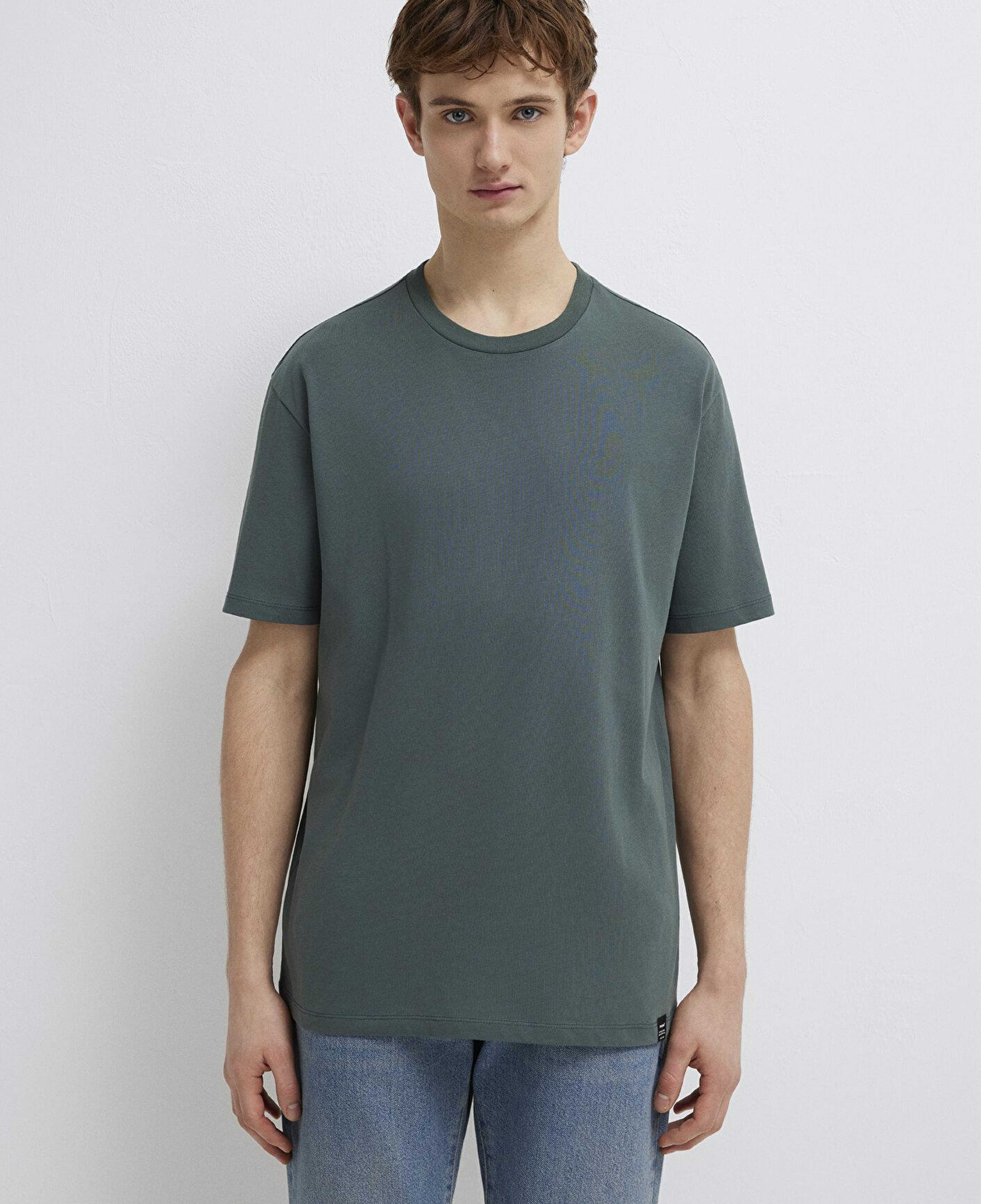 Mavi Etiket Detaylı Yeşil Basic Tişört Loose Fit / Bol Rahat Kesim 0611824-71598