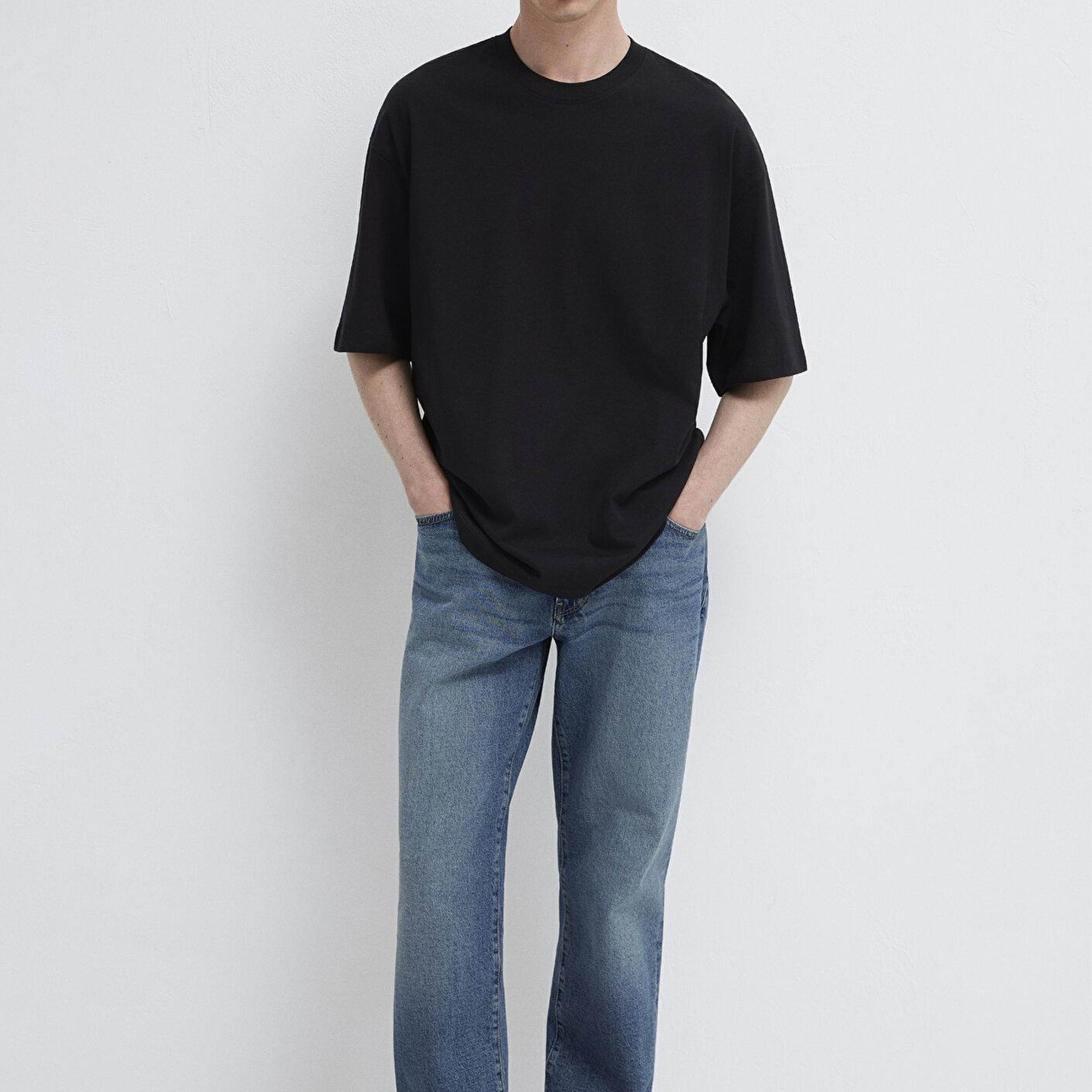 Mavi Bisiklet Yaka Siyah Basic Tişört Oversize / Geniş Kesim 0613113-900