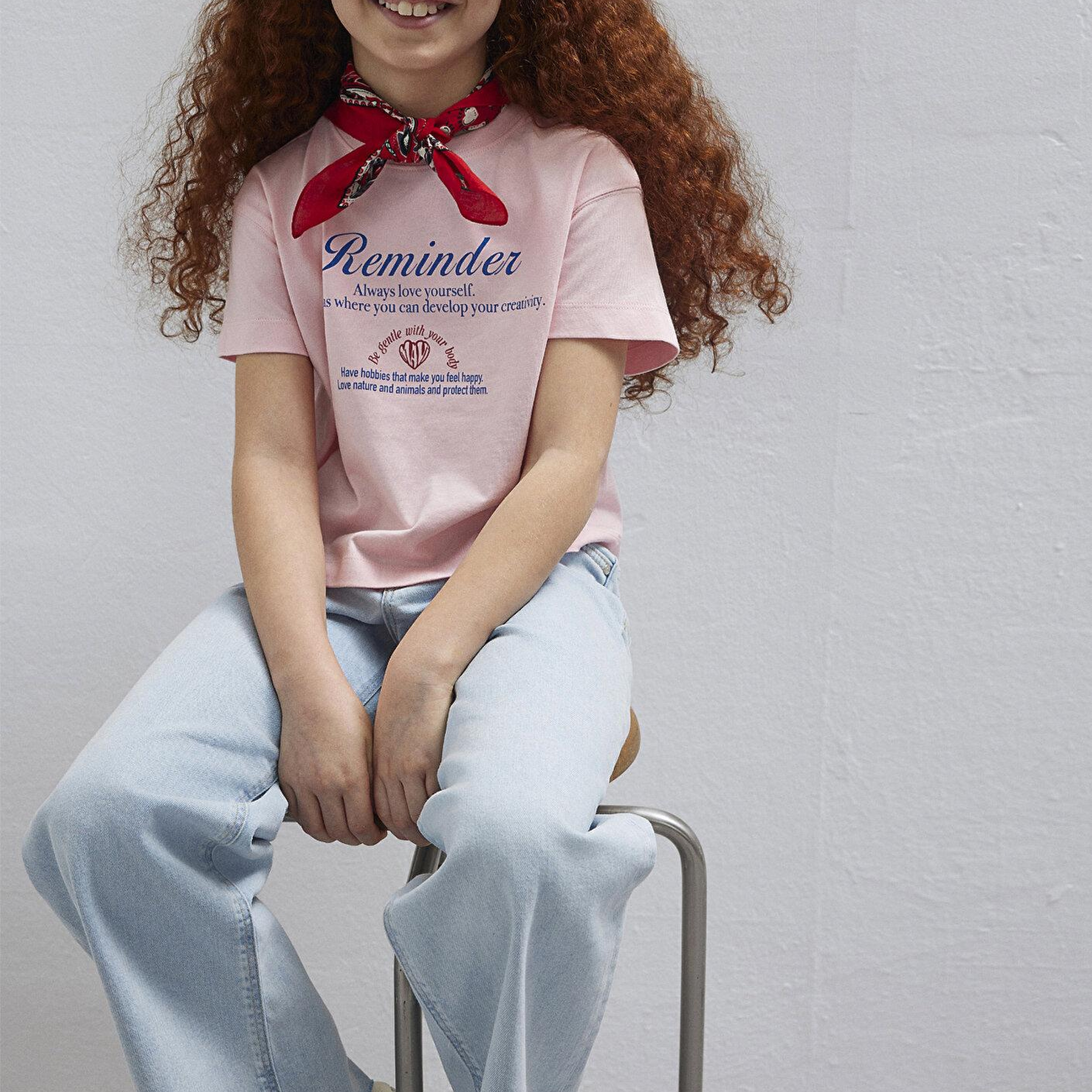 Mavi Baskılı Pembe Tişört Loose Fit / Bol Rahat Kesim 7610398-71007