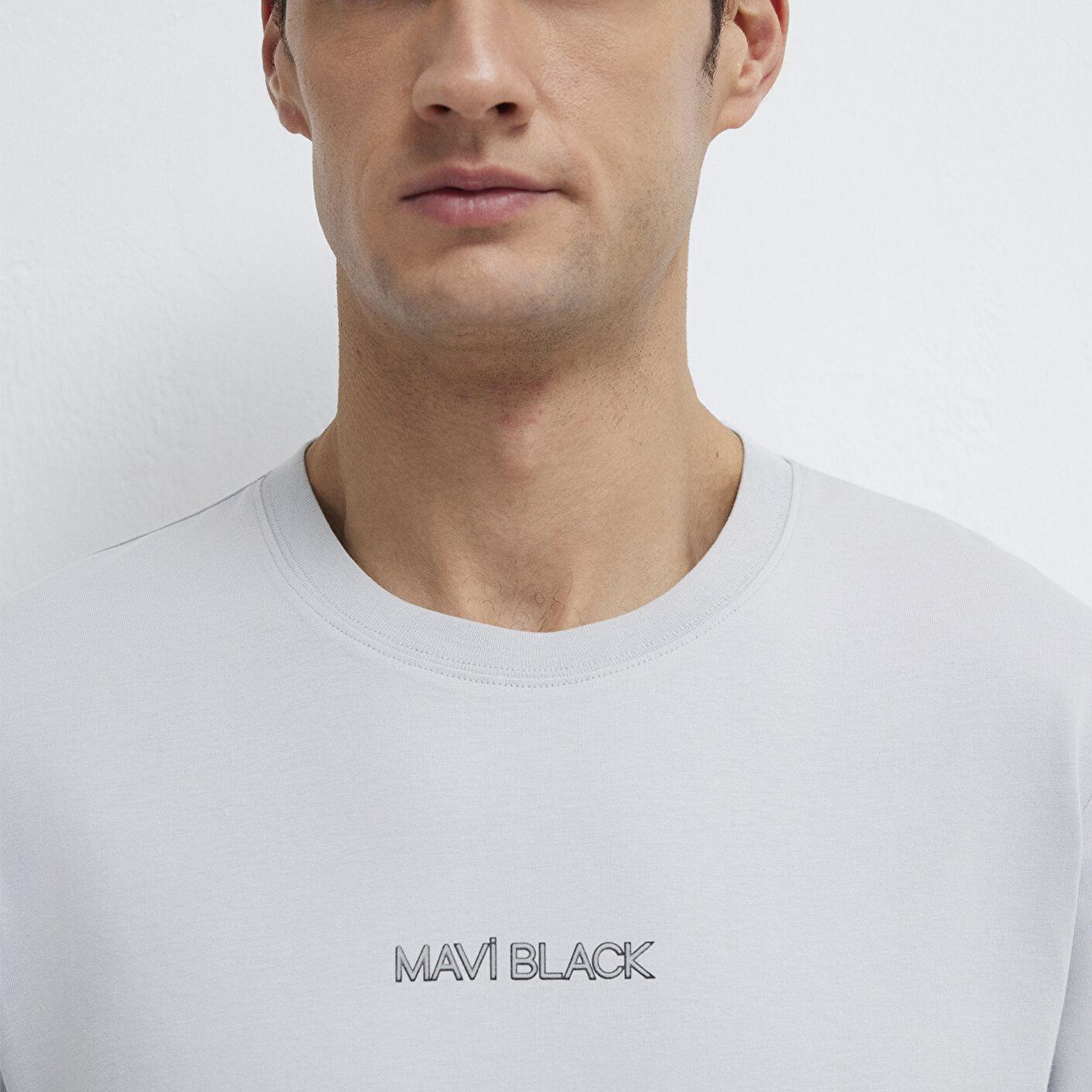 Mavi Mavi Black Açık Mavi Tişört Regular Fit / Normal Kesim 0613135-70802