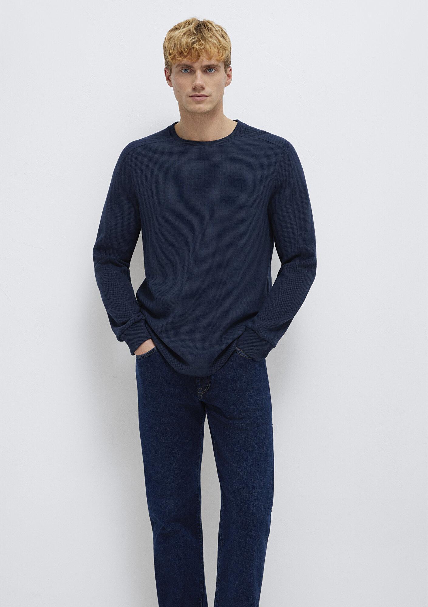 Mavi Uzun Kollu Dokulu Lacivert Basic Tişört Slim Fit / Dar Kesim 0610106-70490
