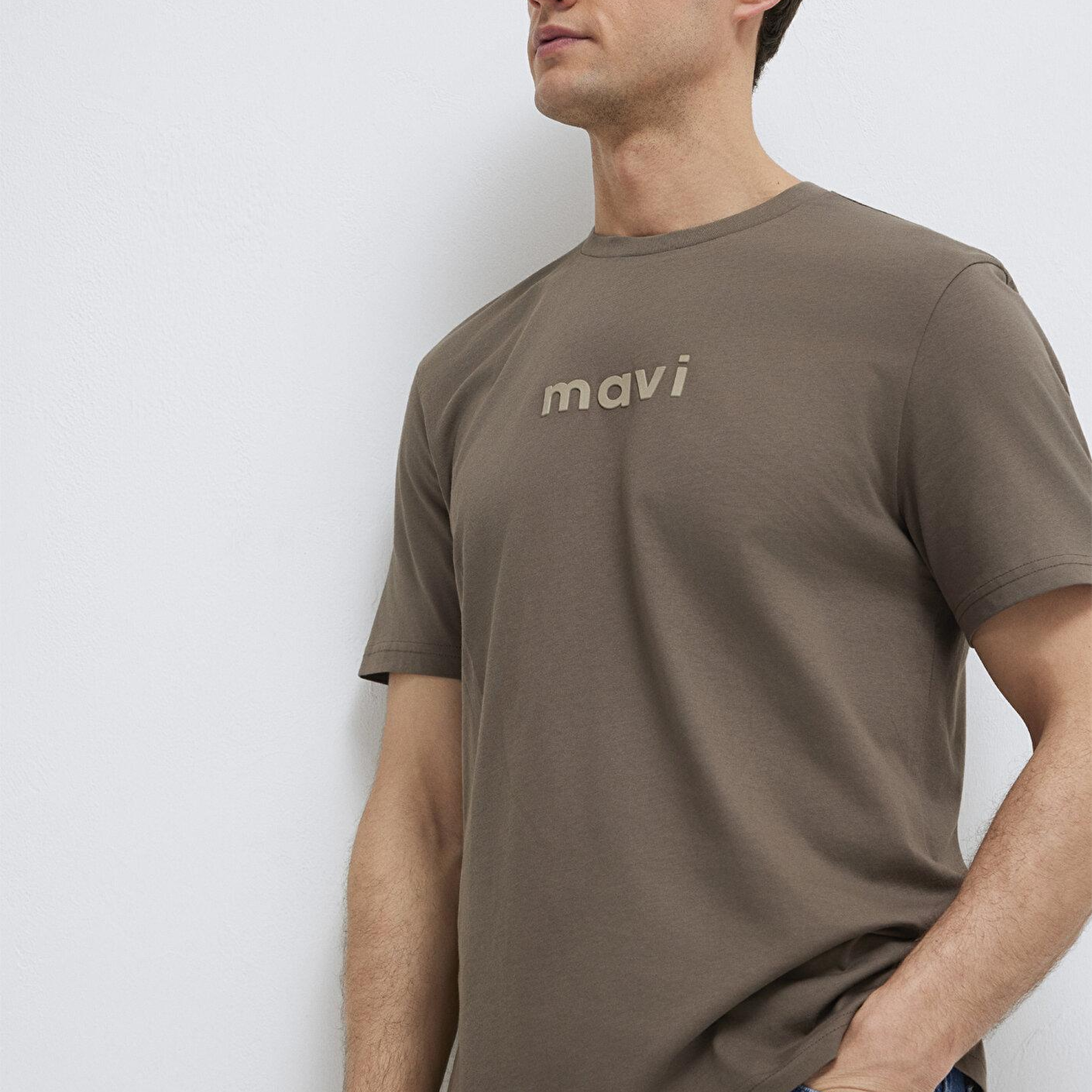 Mavi Mavi Logo Baskılı Kahverengi Tişört Regular Fit / Normal Kesim 0612732-83866