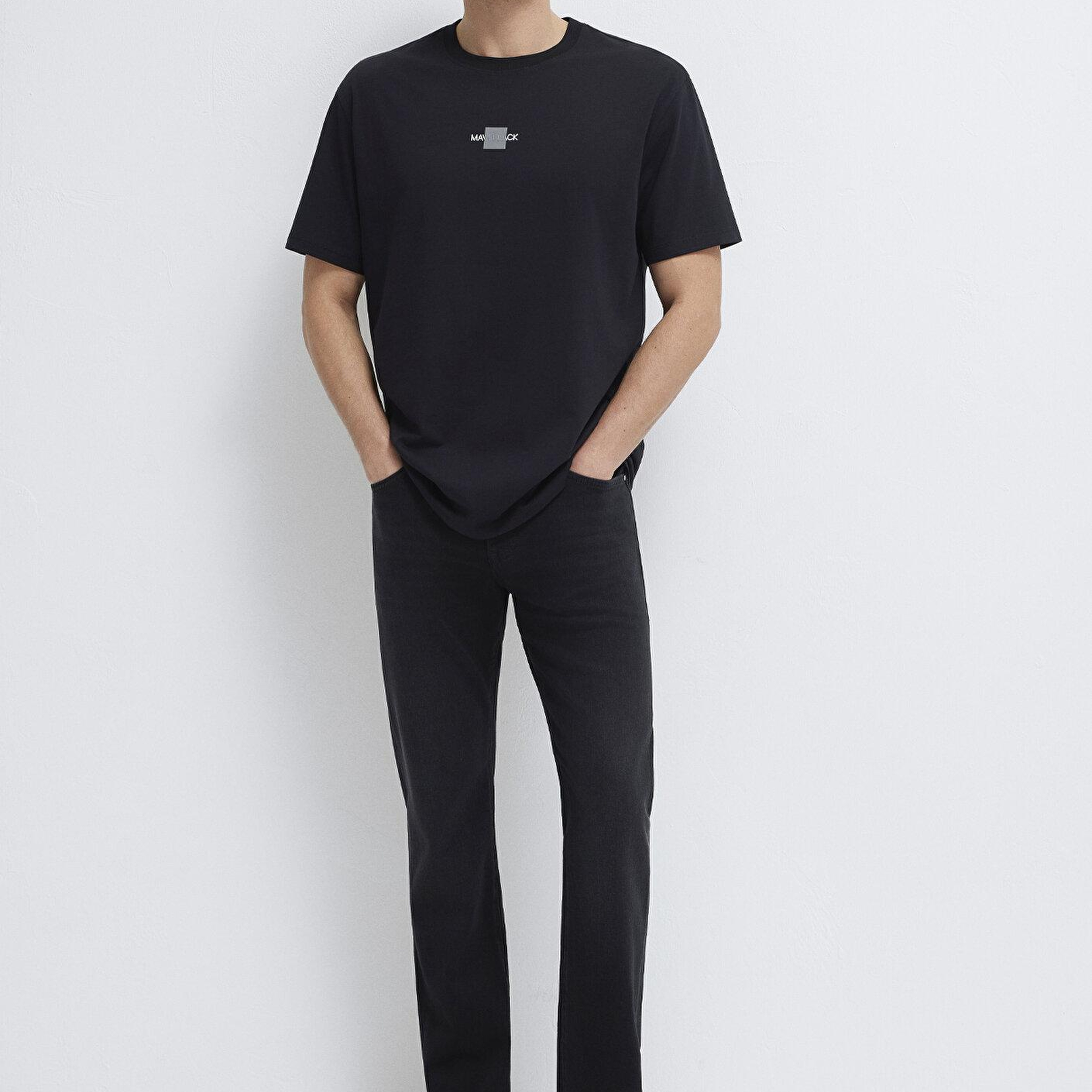 Mavi Mavi Black Reflektörlü Siyah Tişört Loose Fit / Bol Rahat Kesim 0613132-900