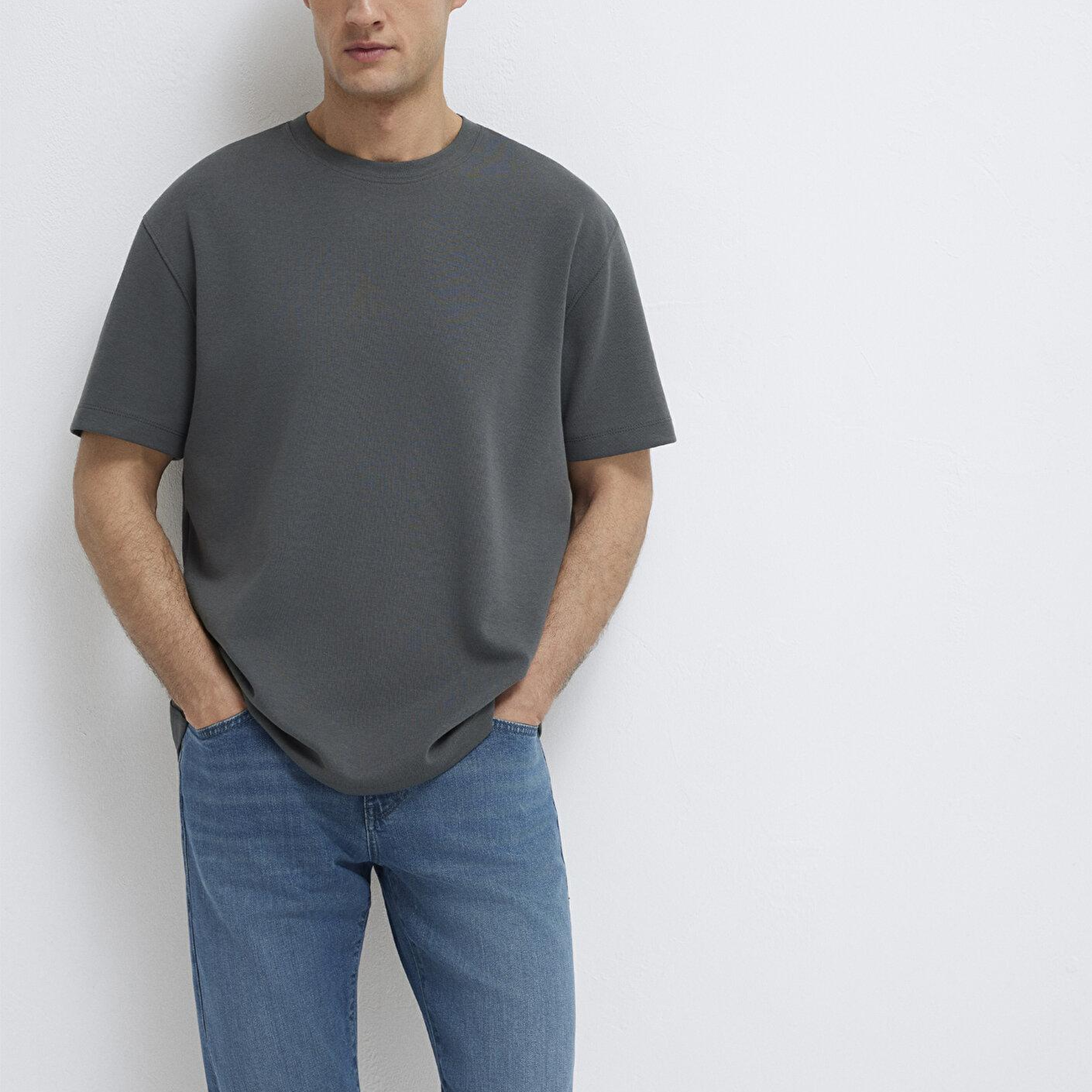 Mavi Mavi Black Antrasit Tişört Loose Fit / Bol Rahat Kesim 0612731-70088