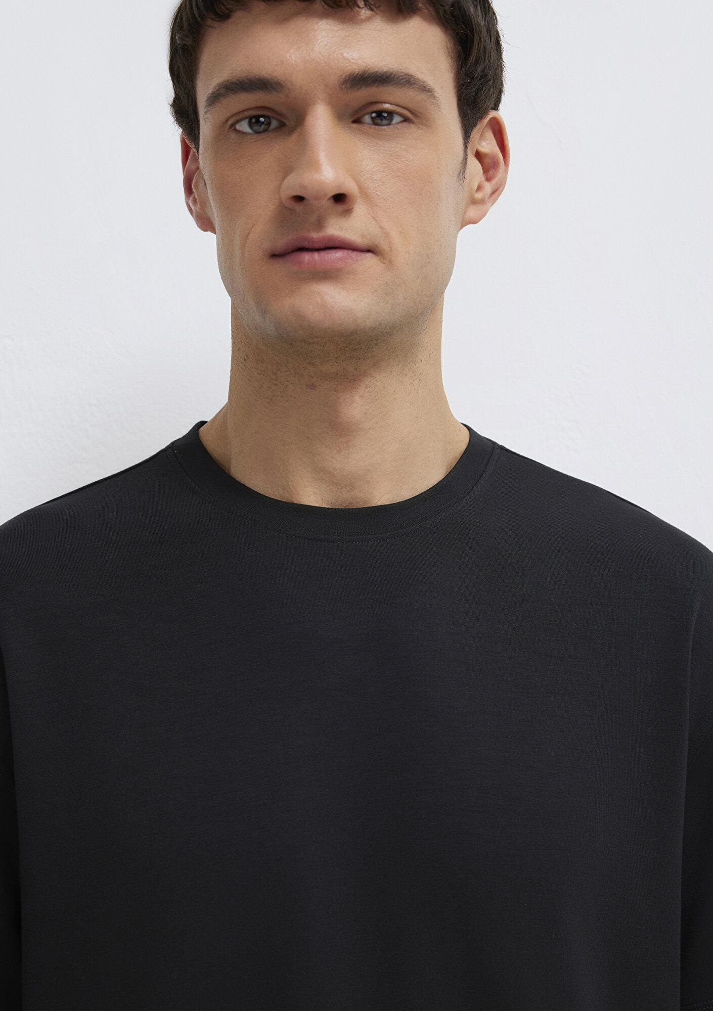 Mavi Soft-Premium Siyah Tişört Loose Fit / Bol Rahat Kesim 0613467-900