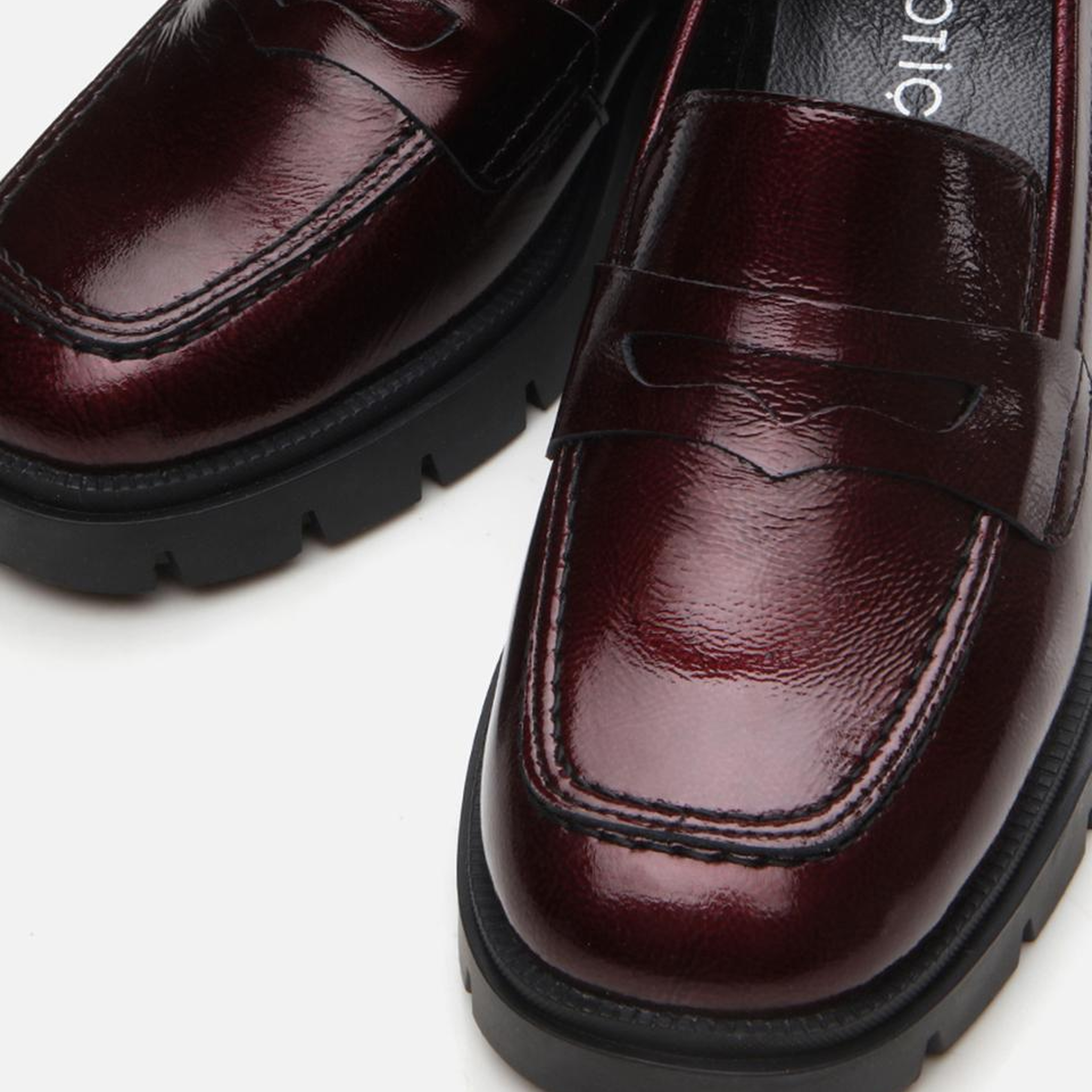 Kadın Rugan Deri Bordo Topuklu Klasik Loafer
