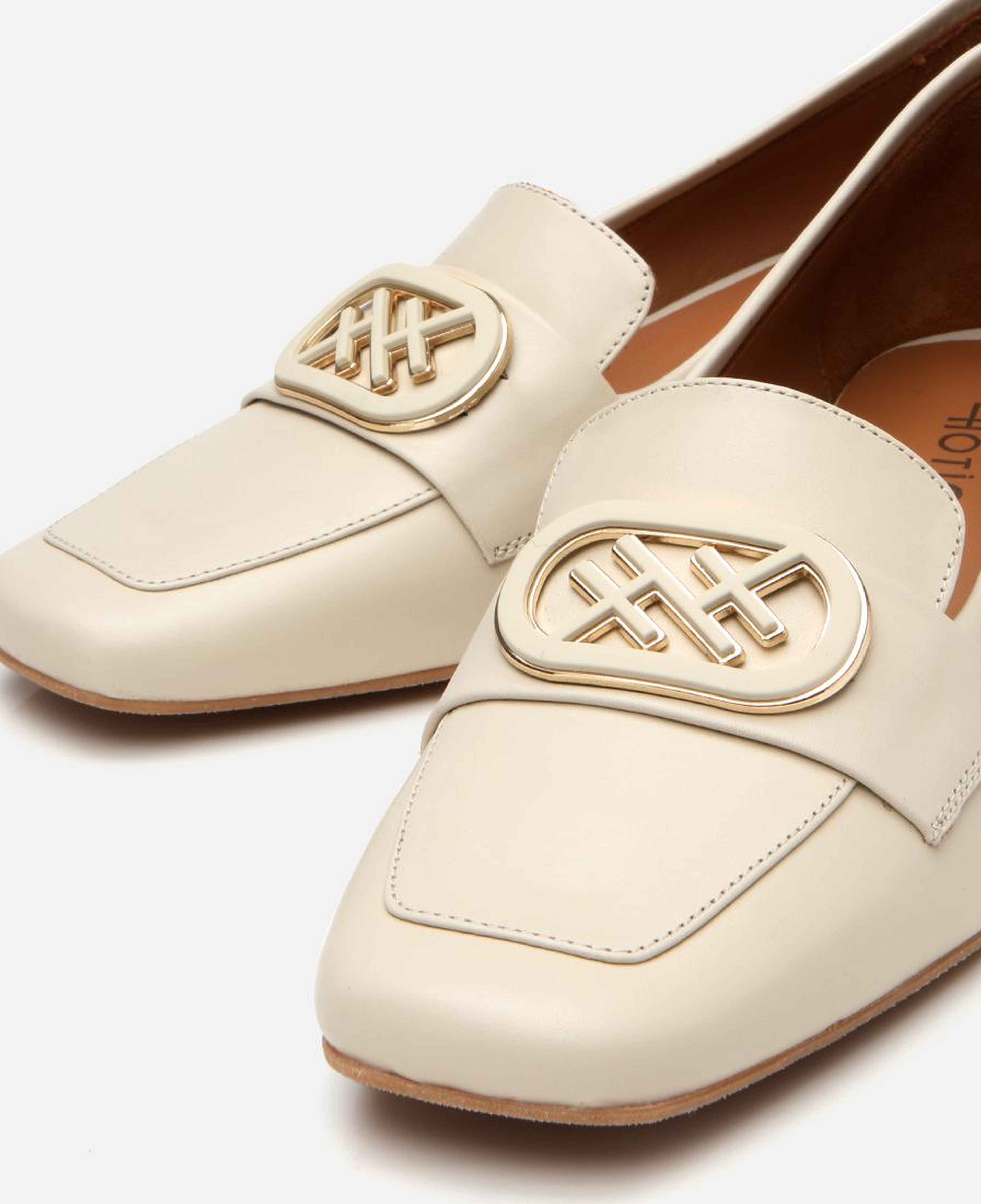 Kadın Deri Ekru Tokalı Kalın Topuklu Klasik Loafer