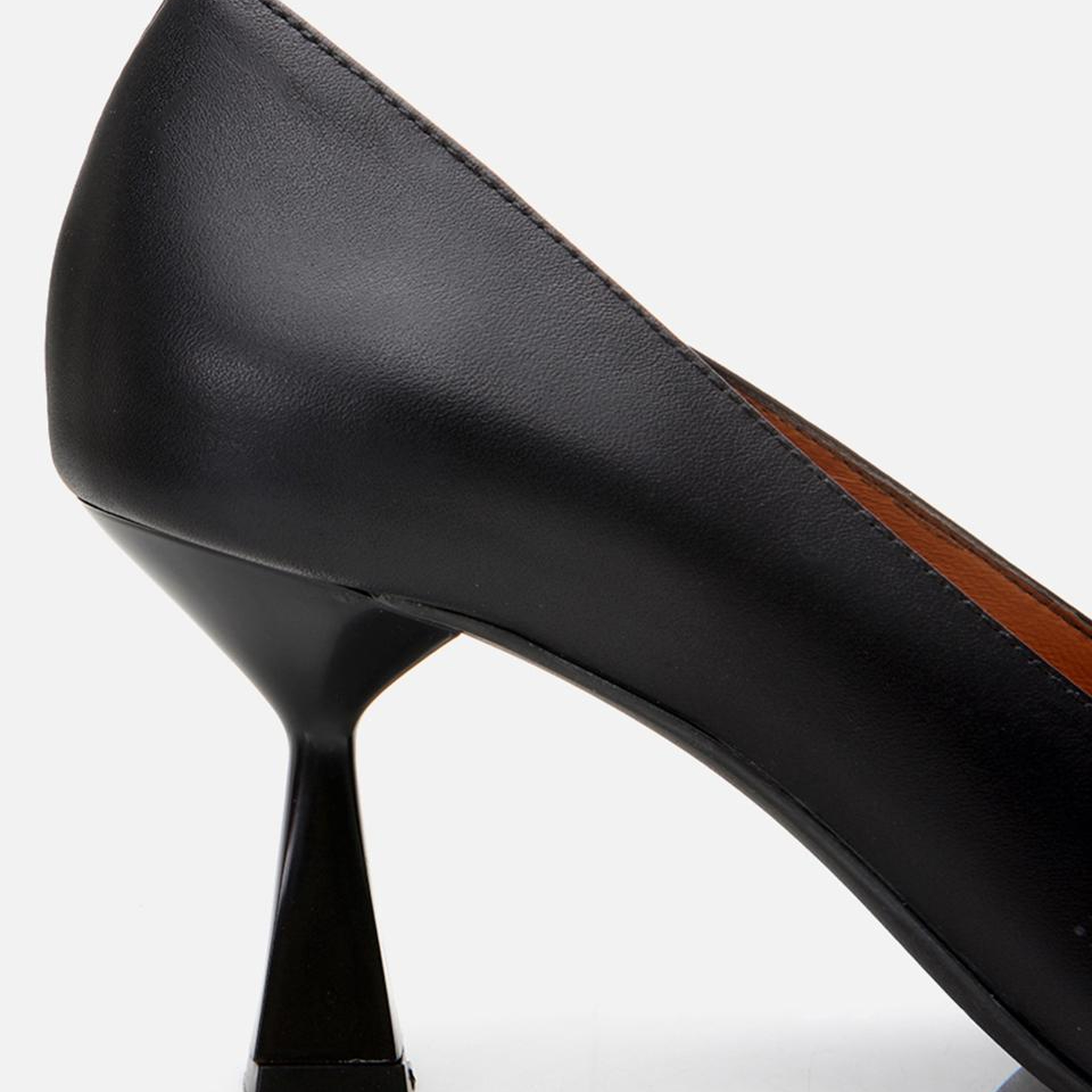Kadın Deri Siyah Esnek Tabanlı Stiletto