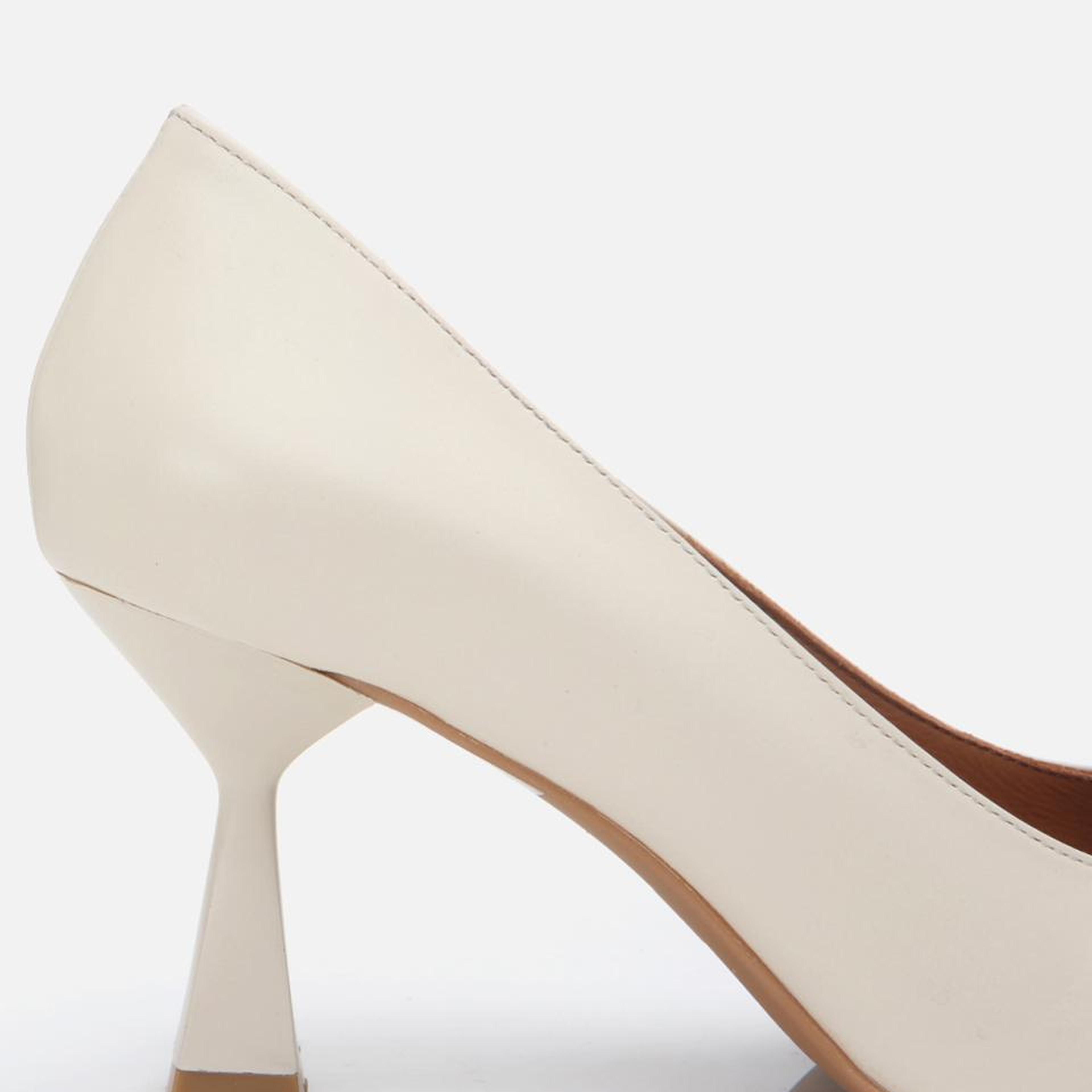 Kadın Deri Ekru Esnek Tabanlı Stiletto