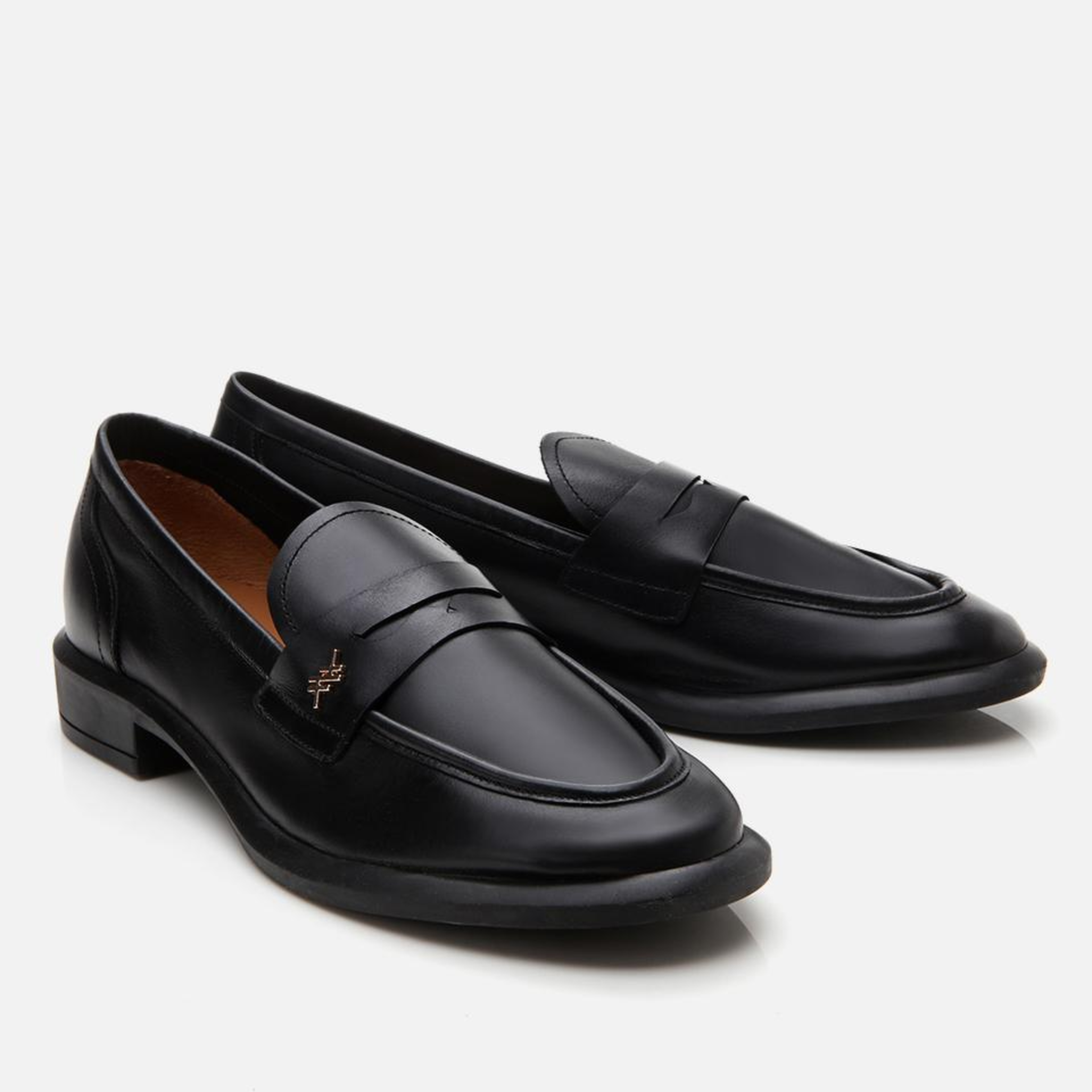 Kadın Deri Siyah Esnek Tabanlı Klasik Loafer