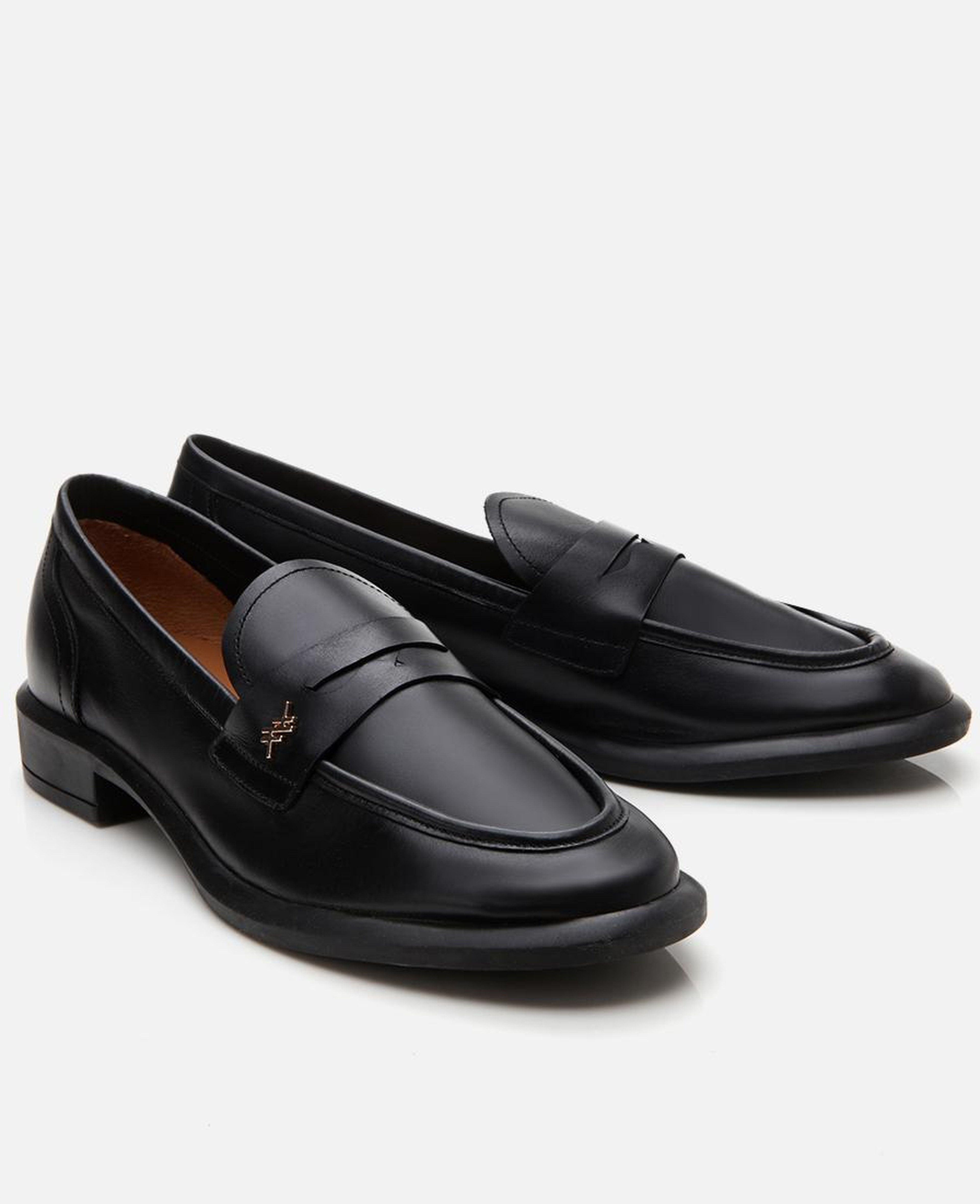 Kadın Deri Siyah Esnek Tabanlı Klasik Loafer