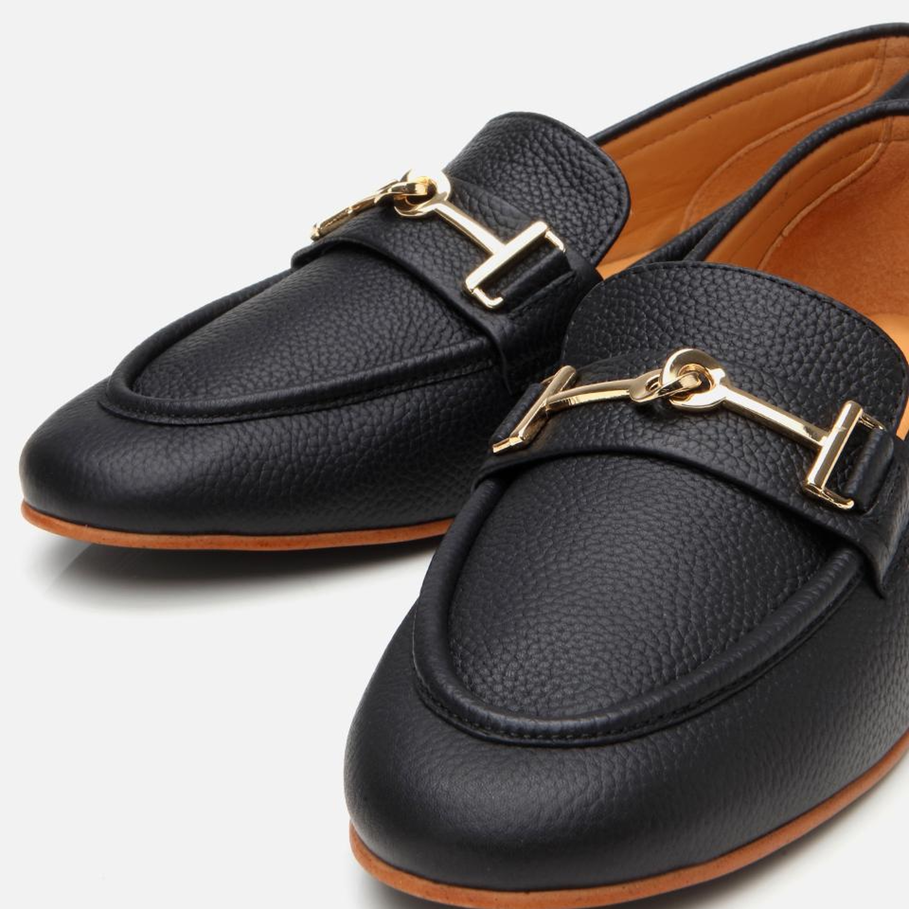 Kadın Deri Siyah Tokalı Klasik Loafer
