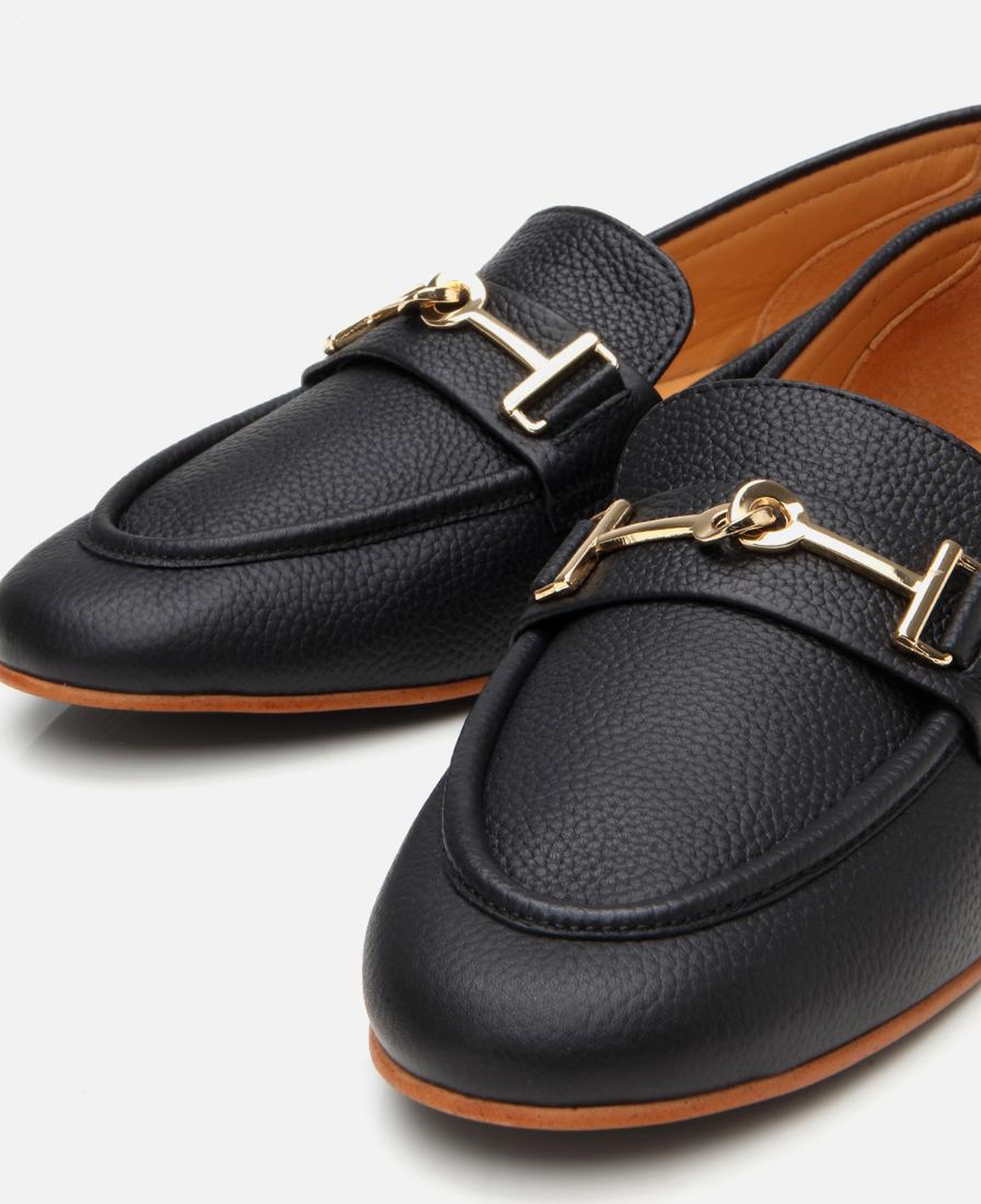 Kadın Deri Siyah Tokalı Klasik Loafer