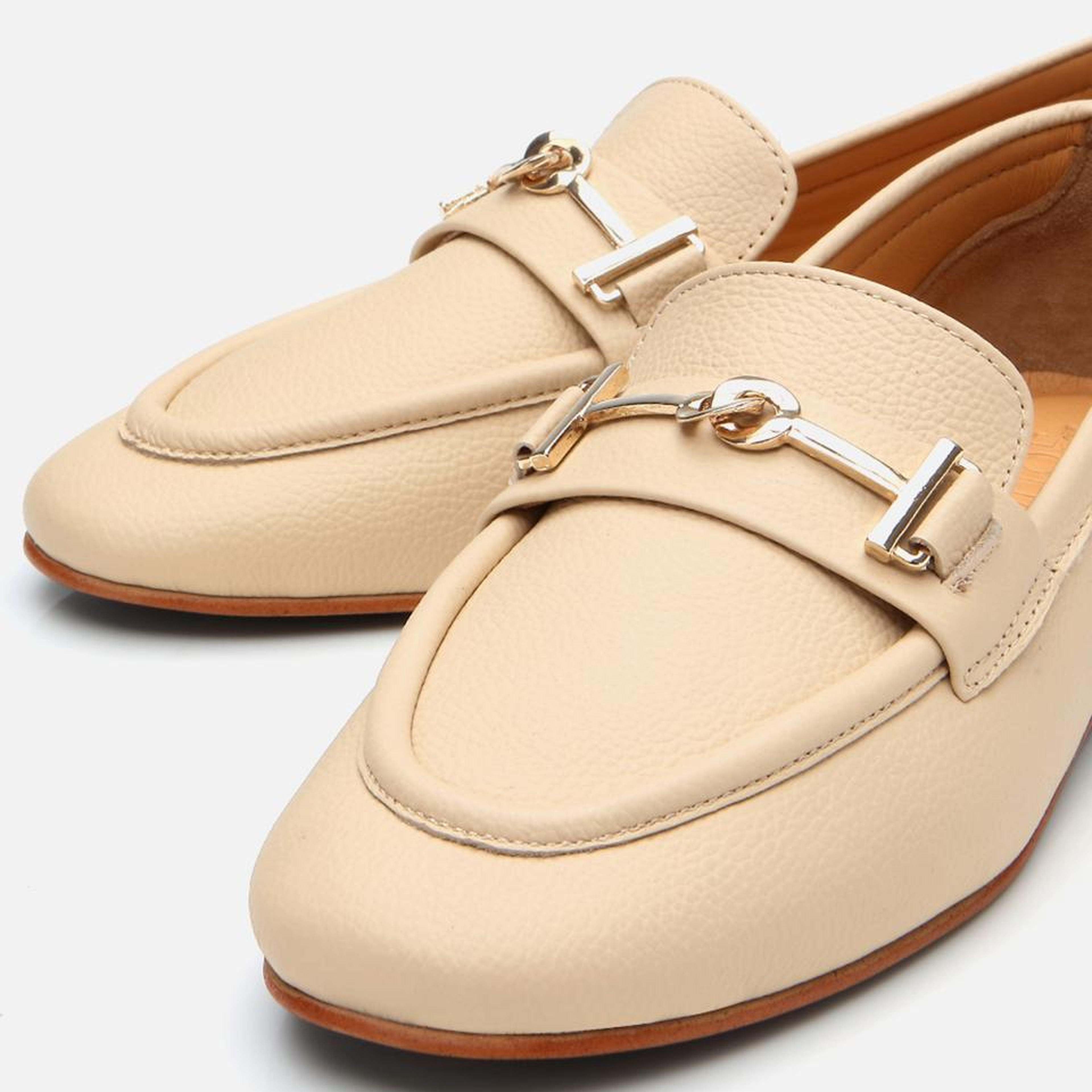 Kadın Deri Bej Tokalı Klasik Loafer