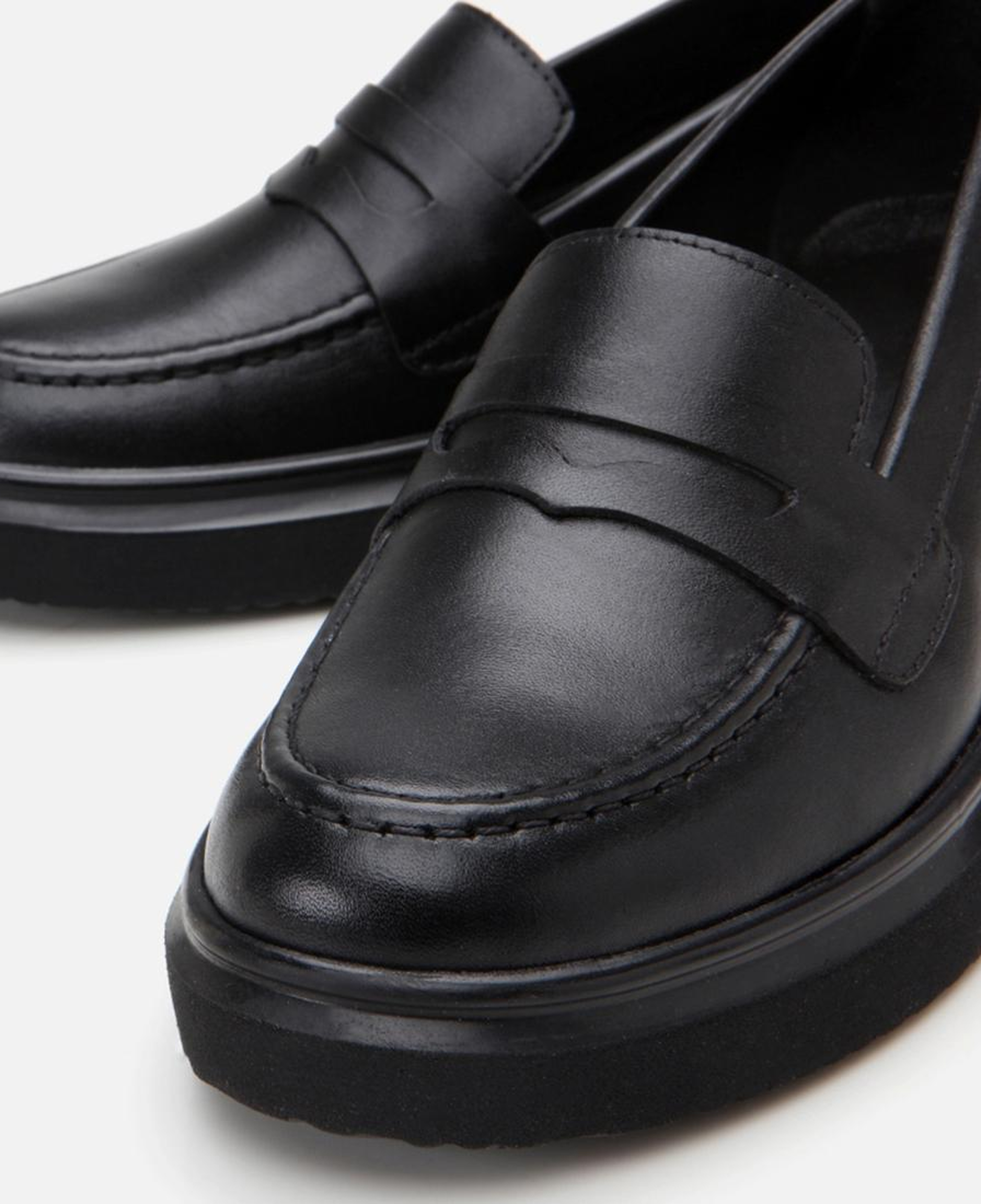 Kadın Deri Siyah Loafer