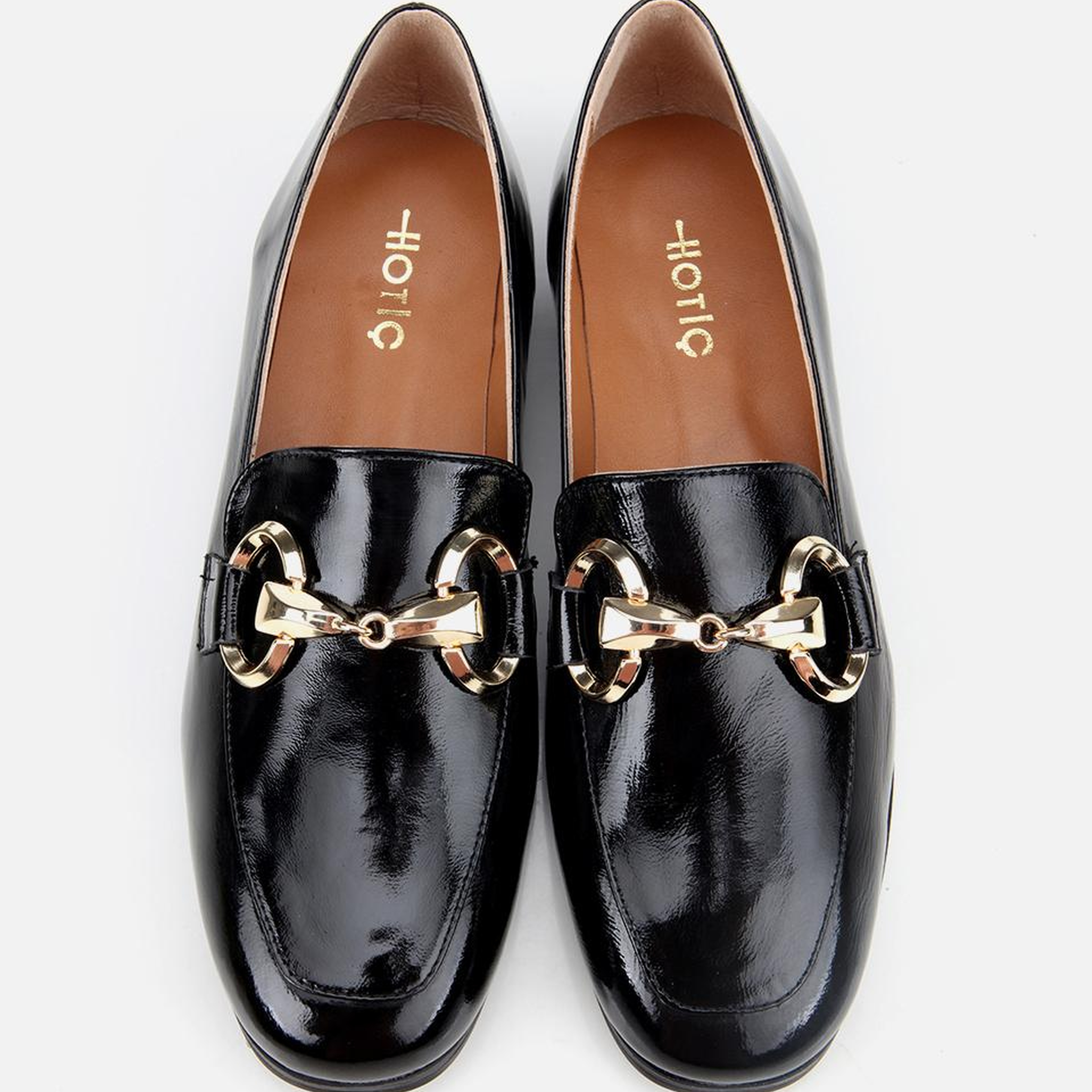 Kadın Rugan Deri Siyah Tokalı Klasik Loafer