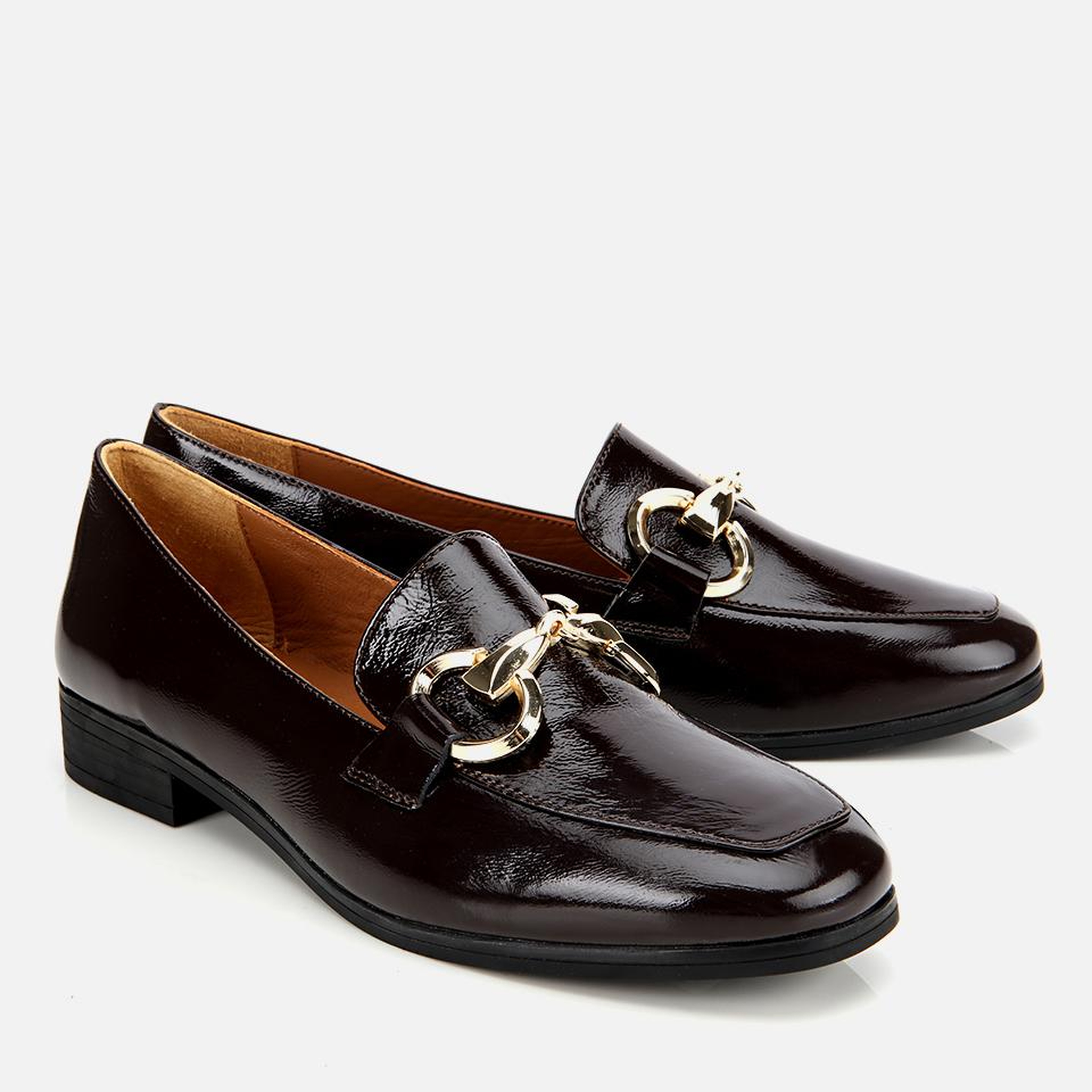 Kadın Rugan Deri Kahverengi Tokalı Klasik Loafer
