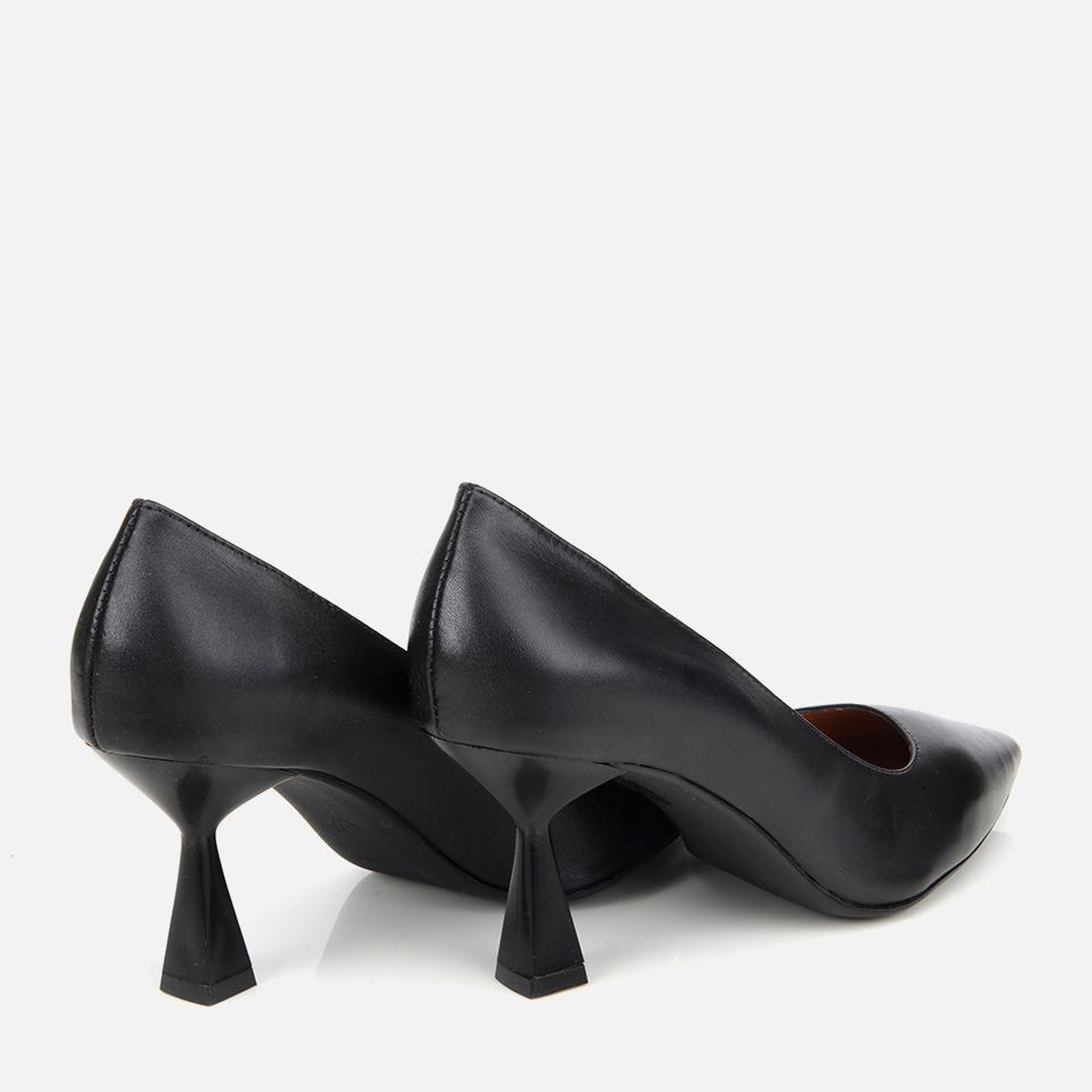 Kadın Deri Siyah Esnek Tabanlı İnce Topuklu Stiletto