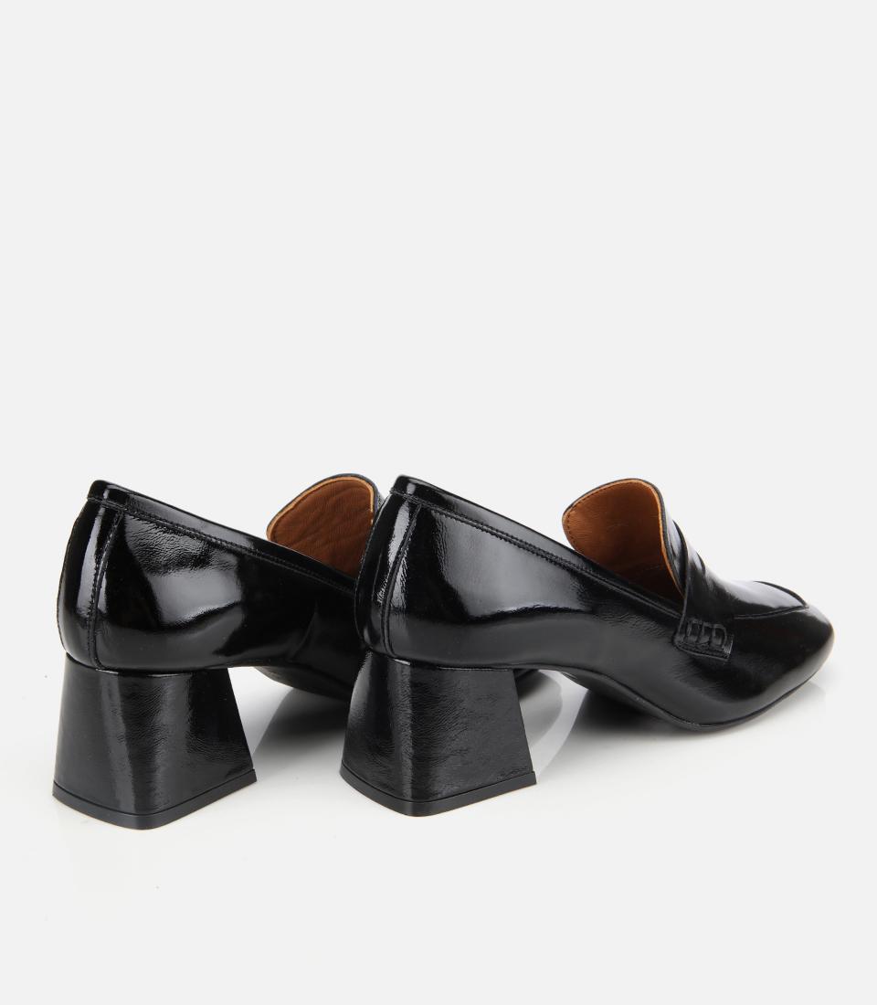Kadın Rugan Deri Siyah Topuklu Klasik Loafer