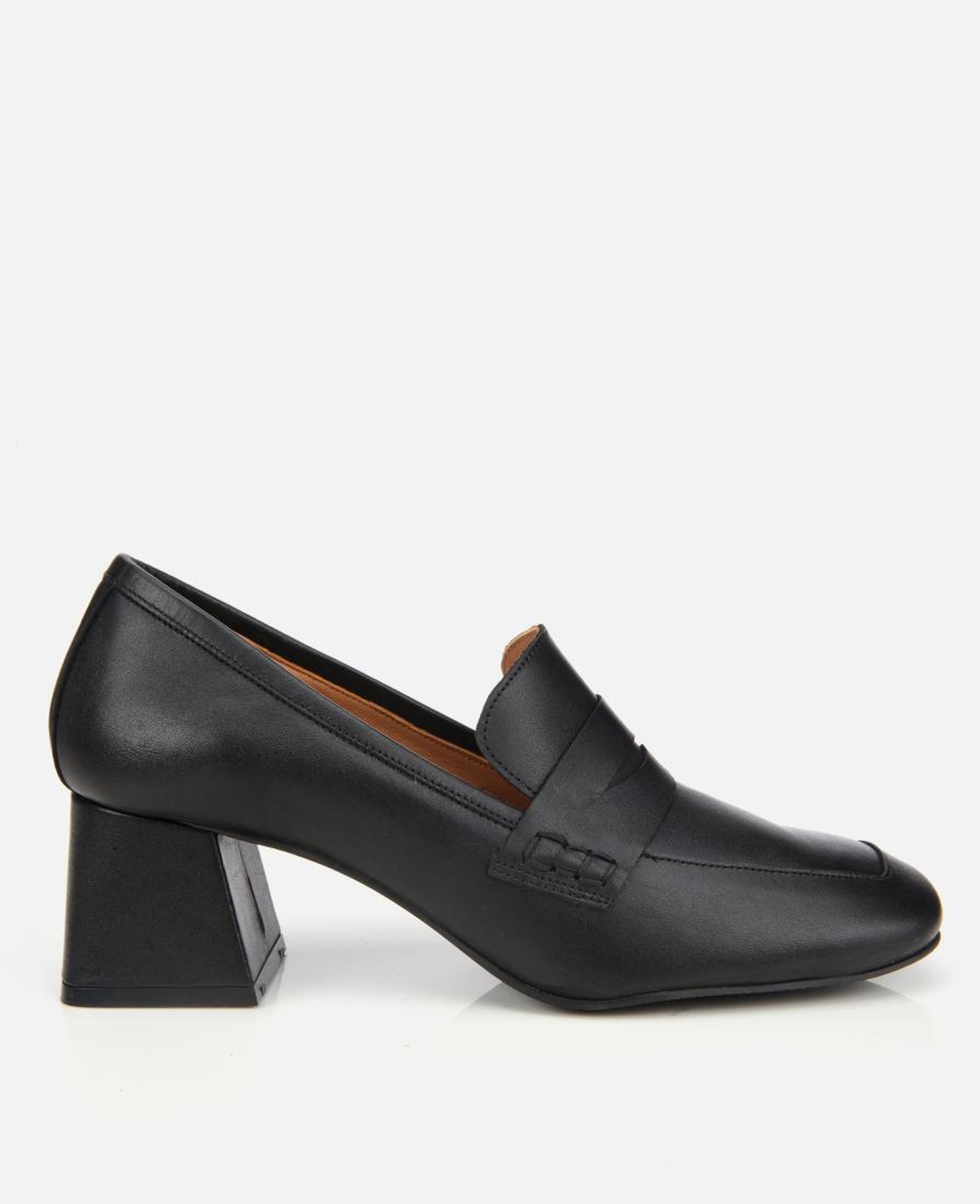 Kadın Deri Siyah Topuklu Loafer