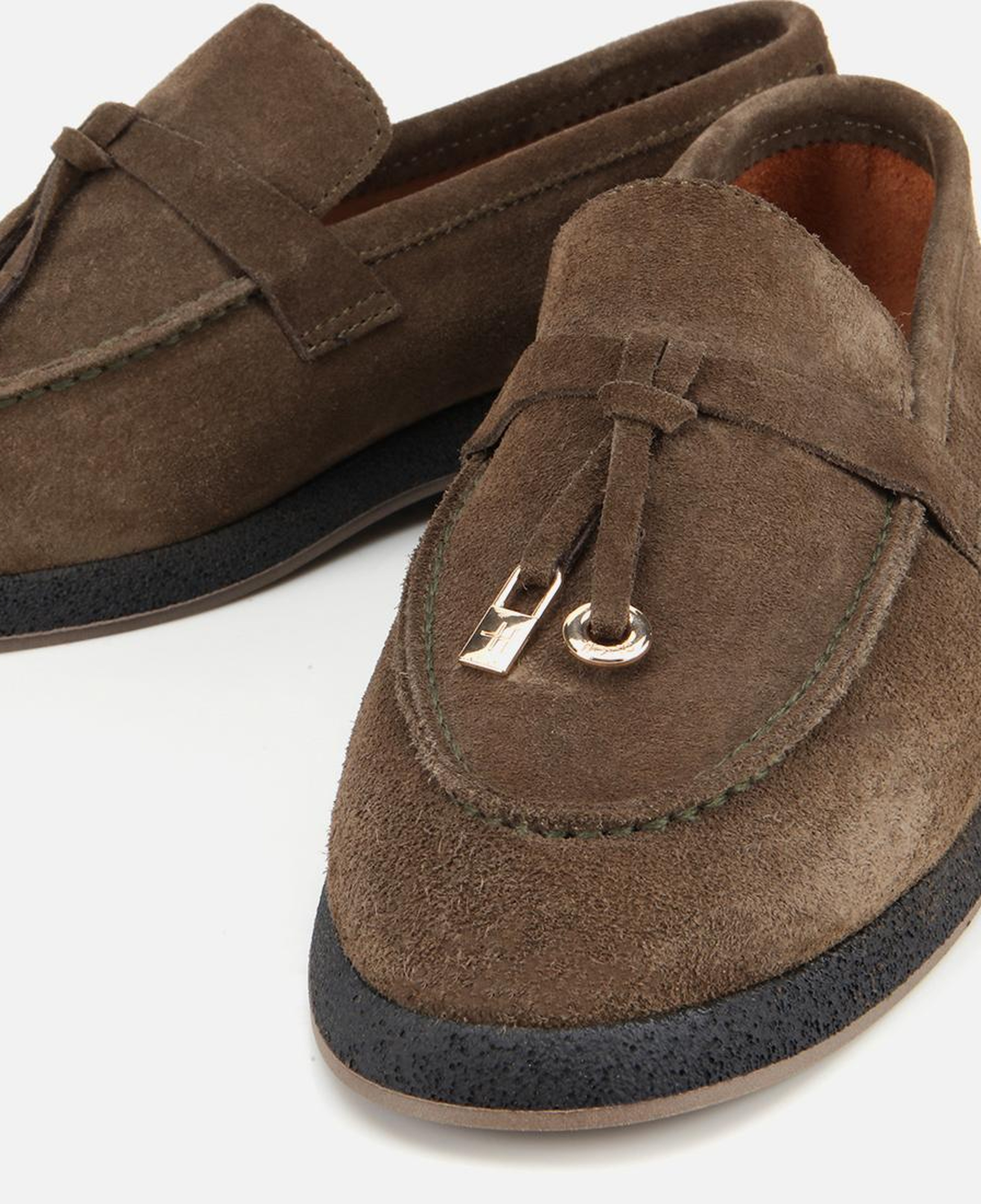 Kadın Süet Deri Haki Gold Aksesuarlı Klasik Loafer