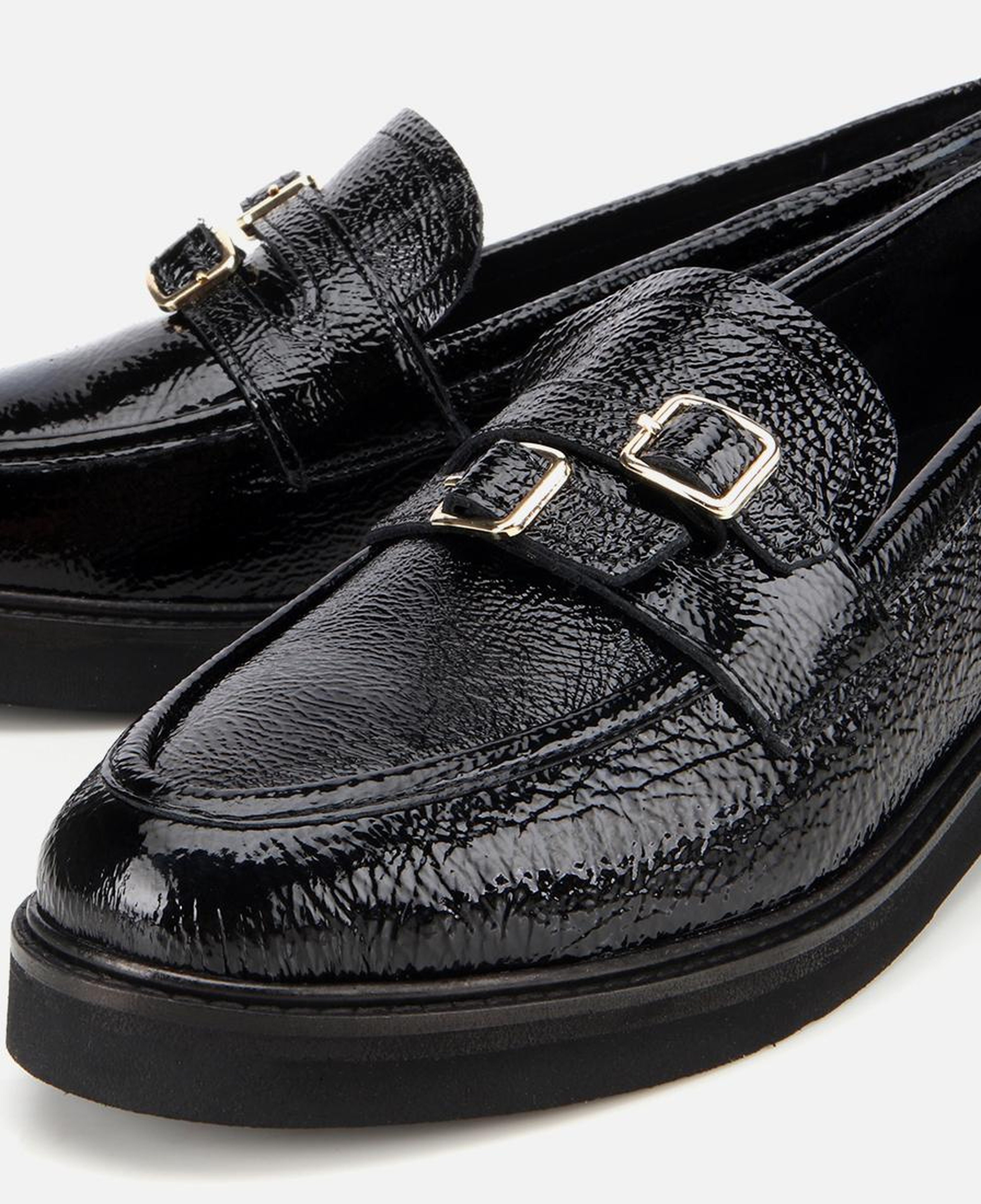 Kadın Rugan Deri Siyah Tokalı Klasik Loafer