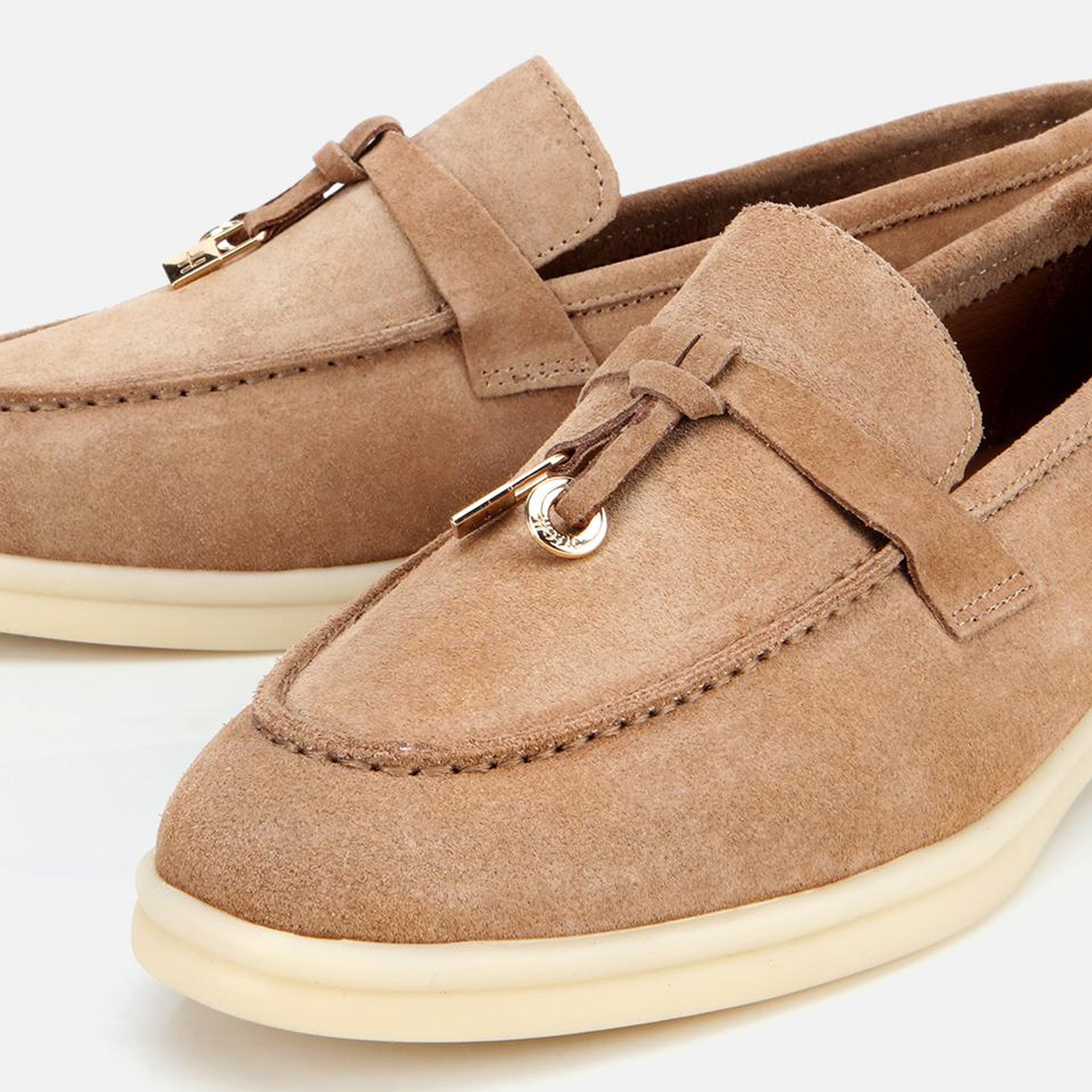 Kadın Süet Deri Bej Gold Aksesuarlı Klasik Loafer