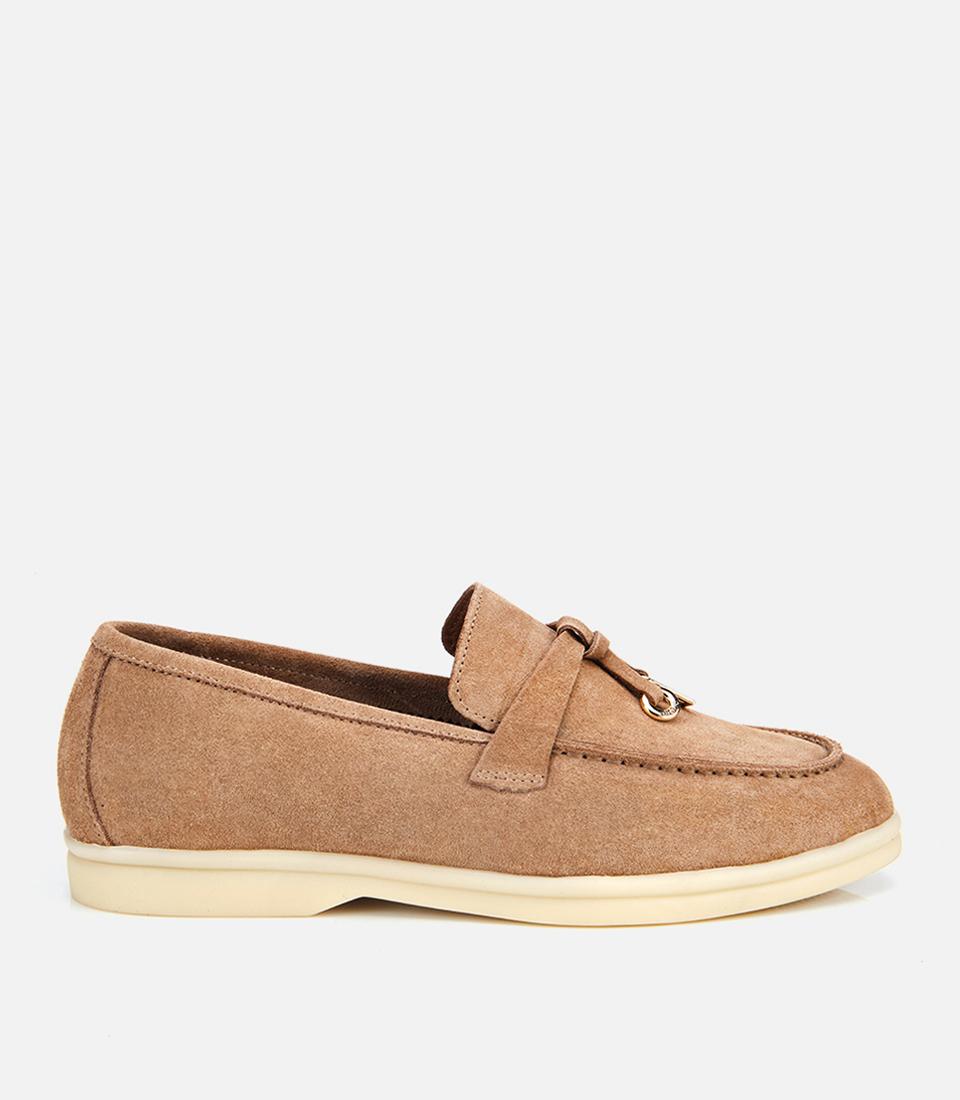 Kadın Süet Deri Bej Gold Aksesuarlı Klasik Loafer