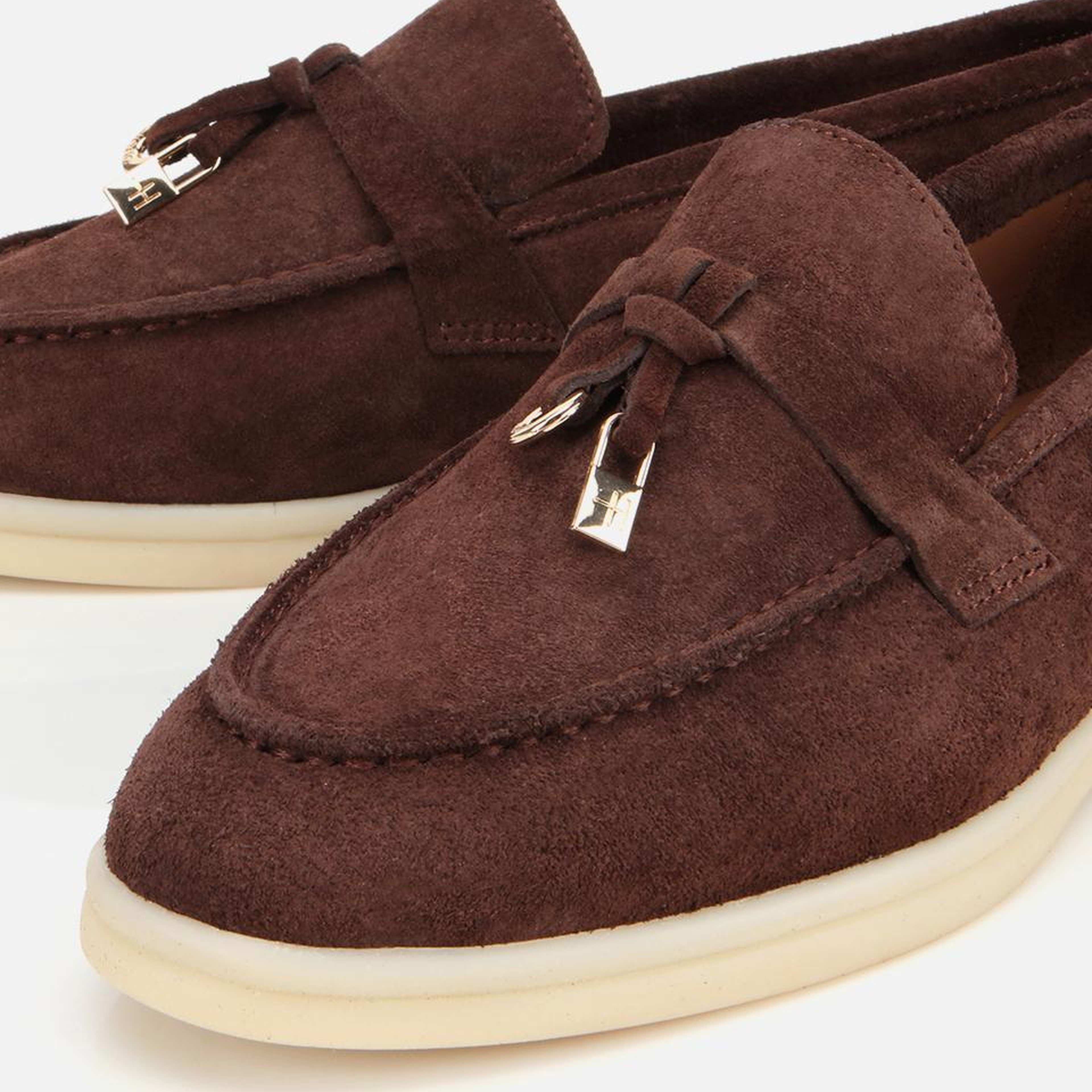 Kadın Süet Deri Kahverengi Gold Aksesuarlı Klasik Loafer