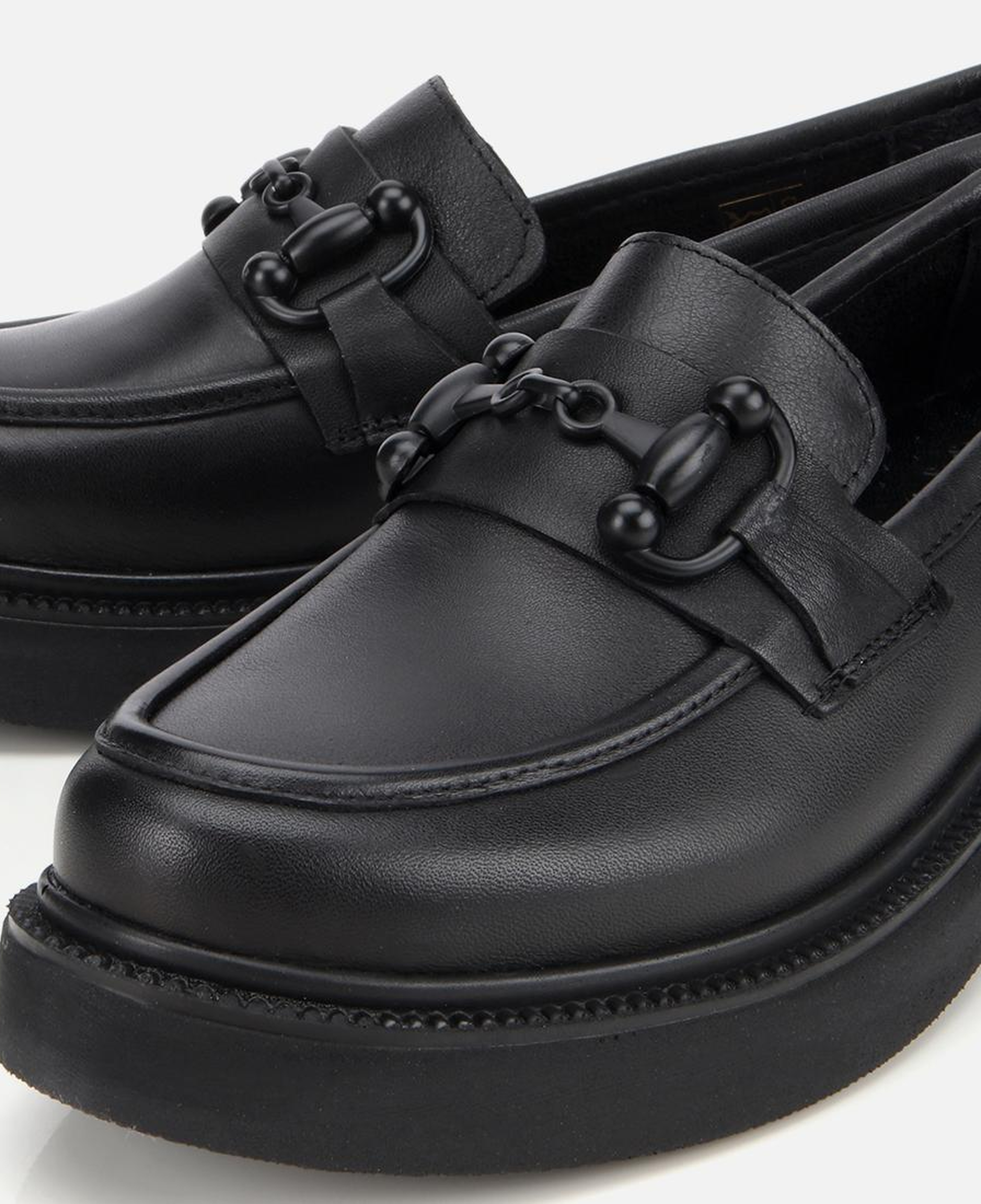 Kadın Deri Siyah Kalın Tabanlı Klasik Loafer