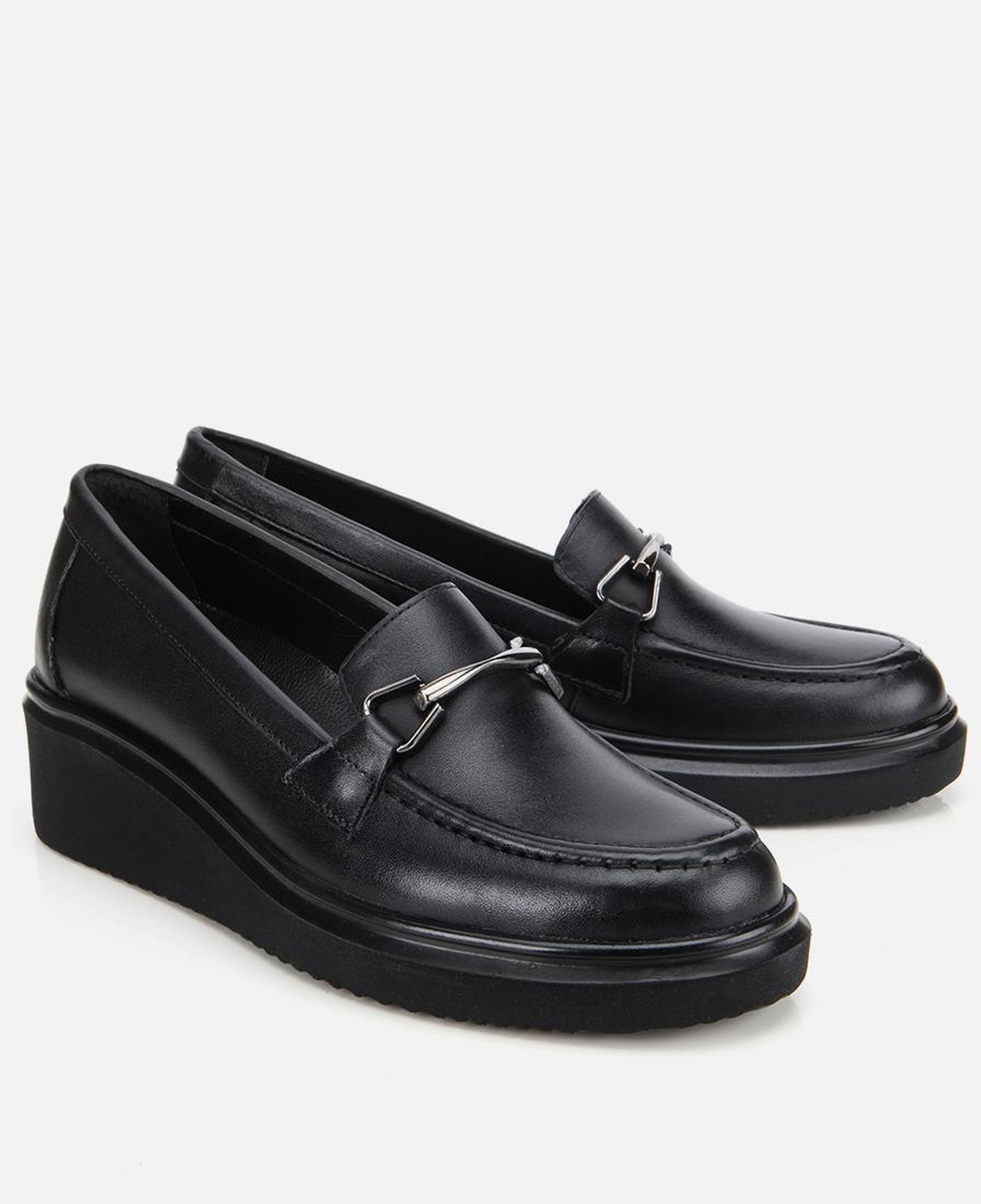Kadın Deri Siyah Tokalı Dolgu Topuklu Klasik Loafer