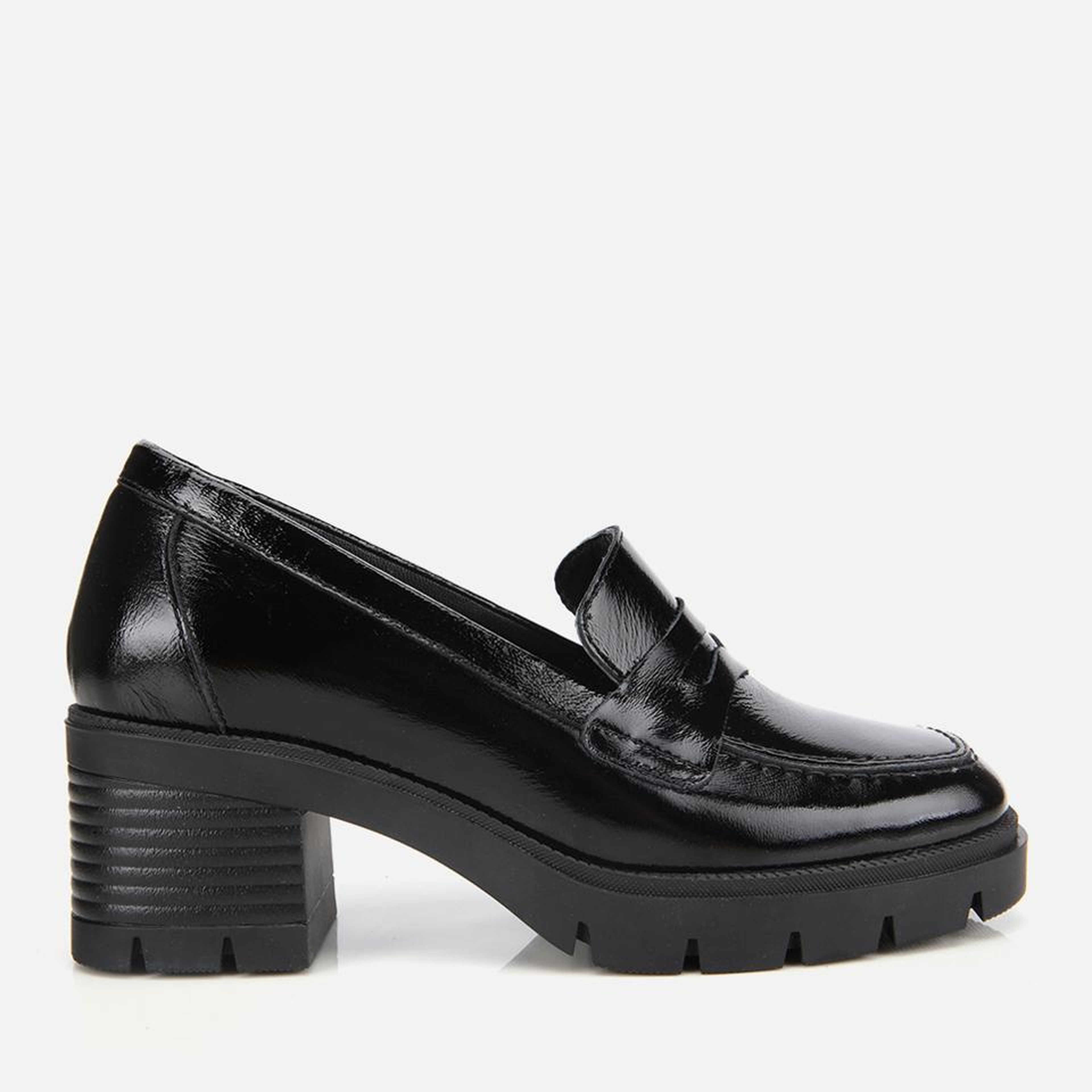 Kadın Rugan Deri Siyah Topuklu Klasik Loafer