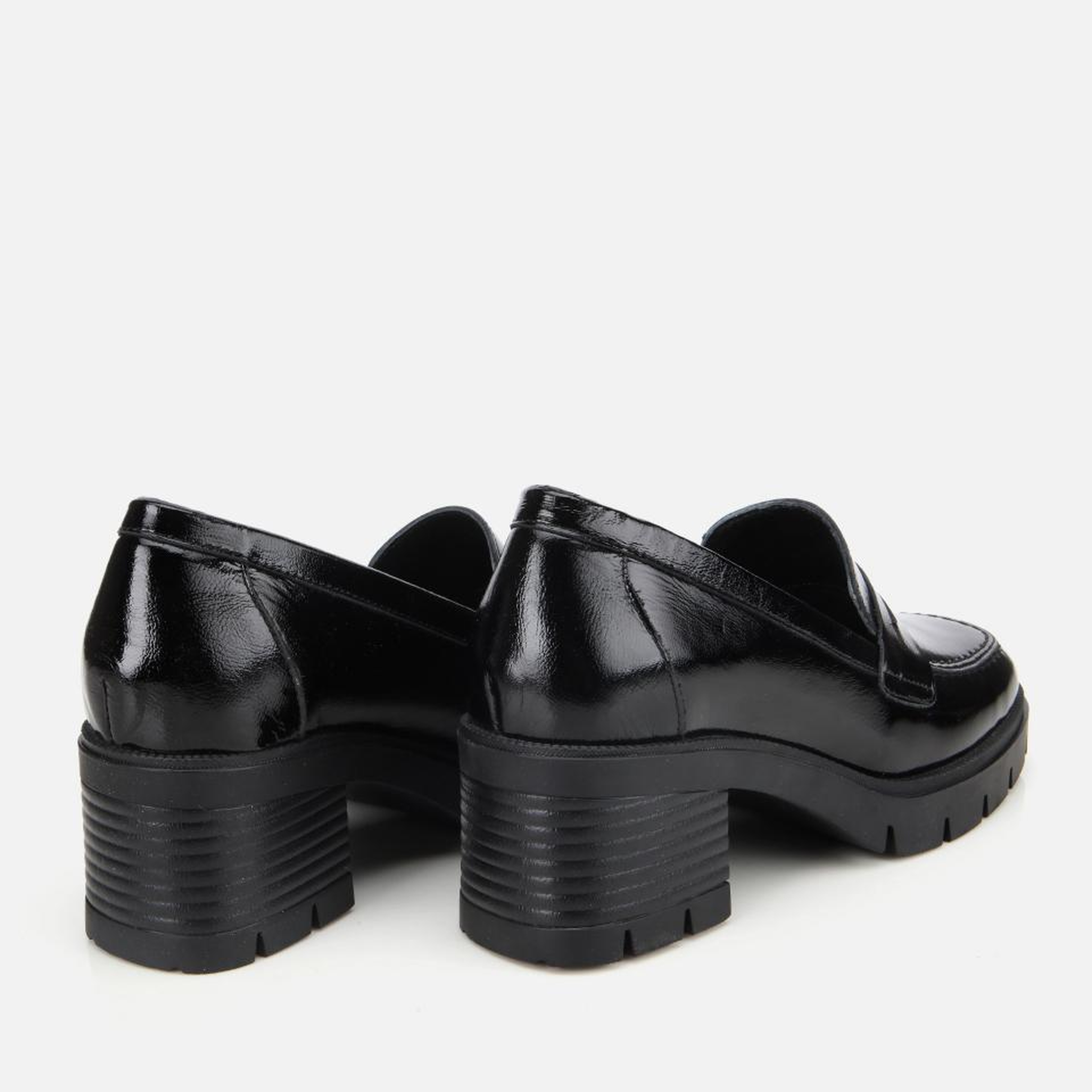 Kadın Rugan Deri Siyah Topuklu Klasik Loafer