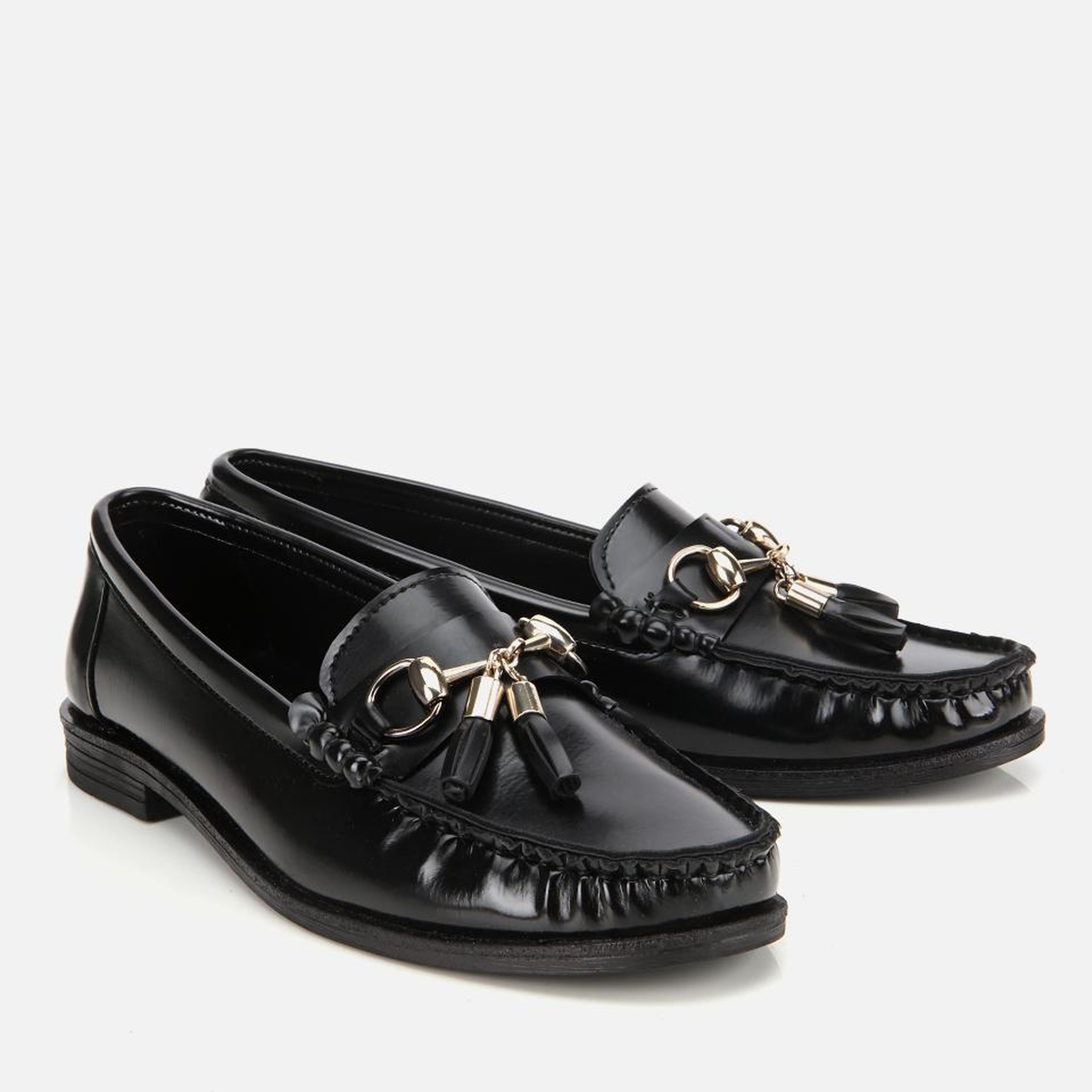 Kadın Rugan Siyah Püsküllü Klasik Loafer