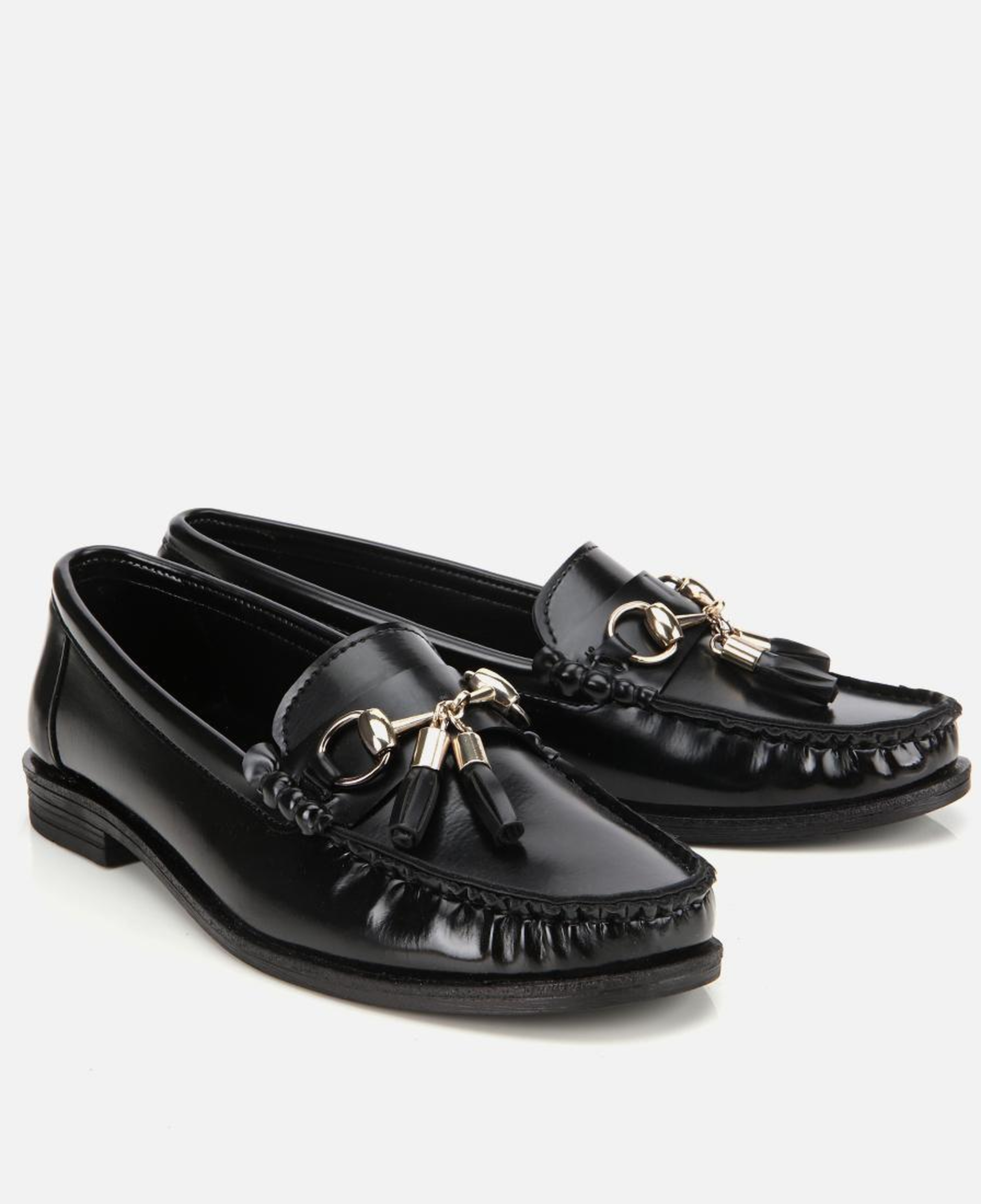 Kadın Rugan Siyah Püsküllü Klasik Loafer