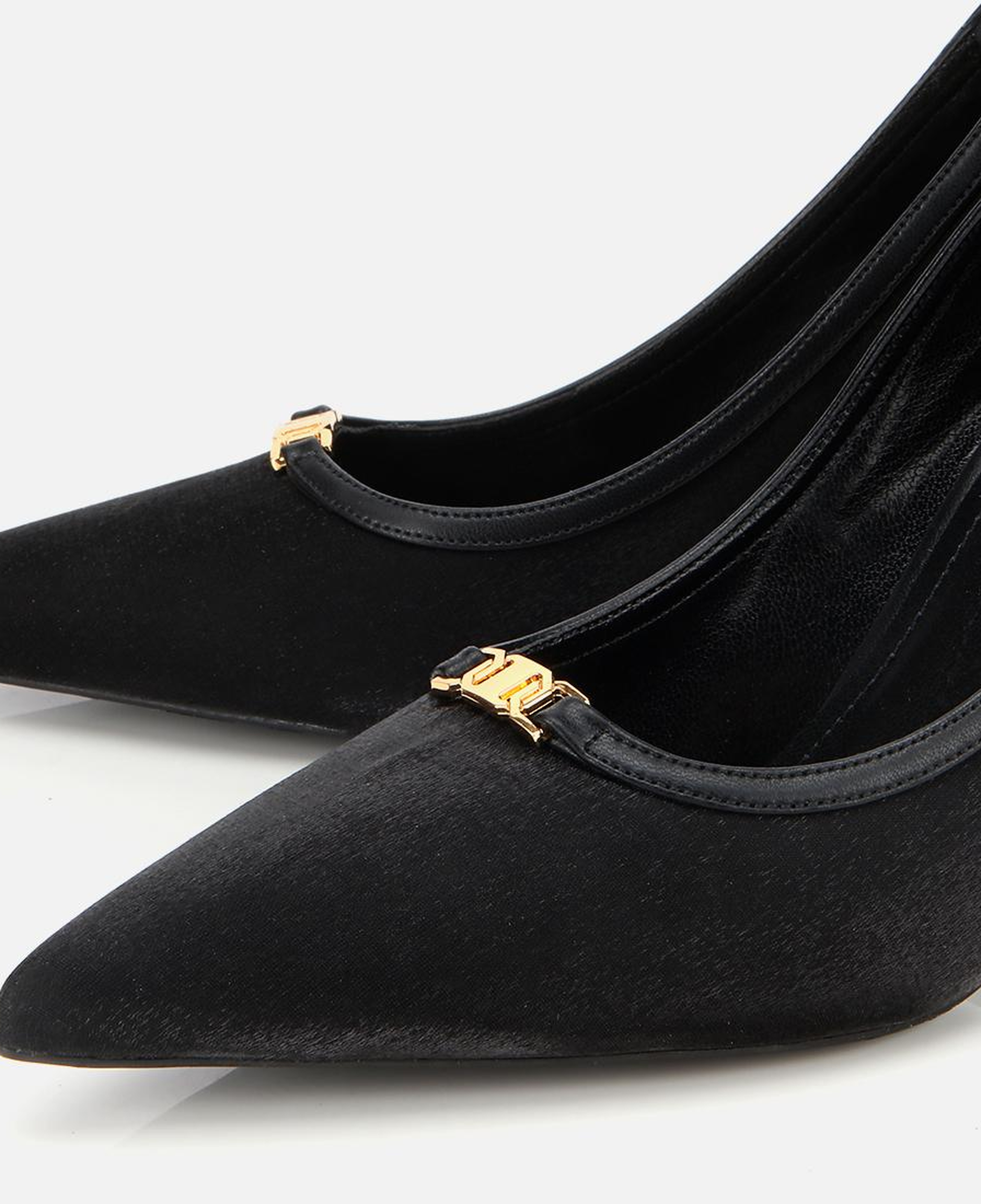 Kadın  Saten Siyah Gold Detaylı Yüksek Topuklu Stiletto