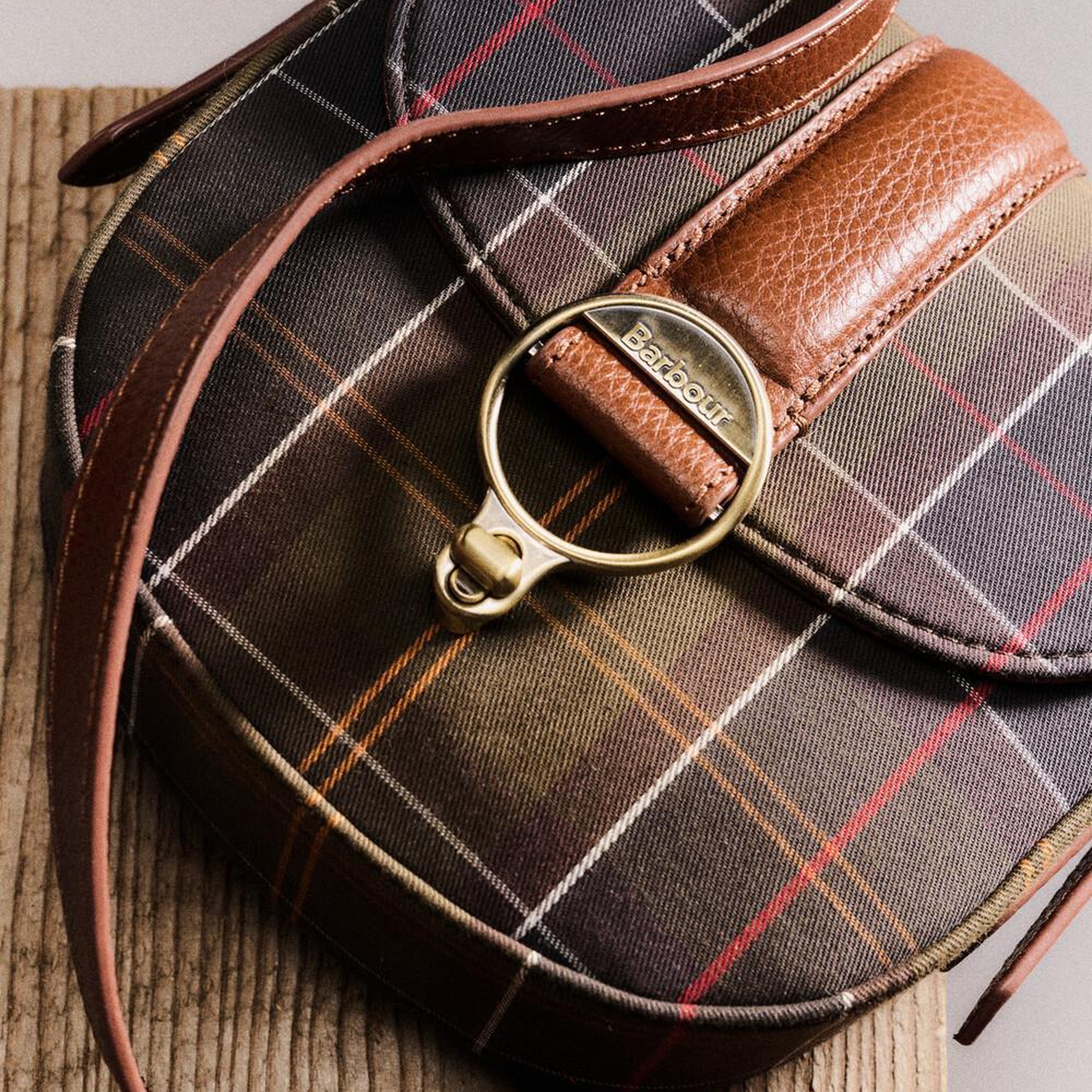 Barbour Elm Tartan Çapraz Çanta