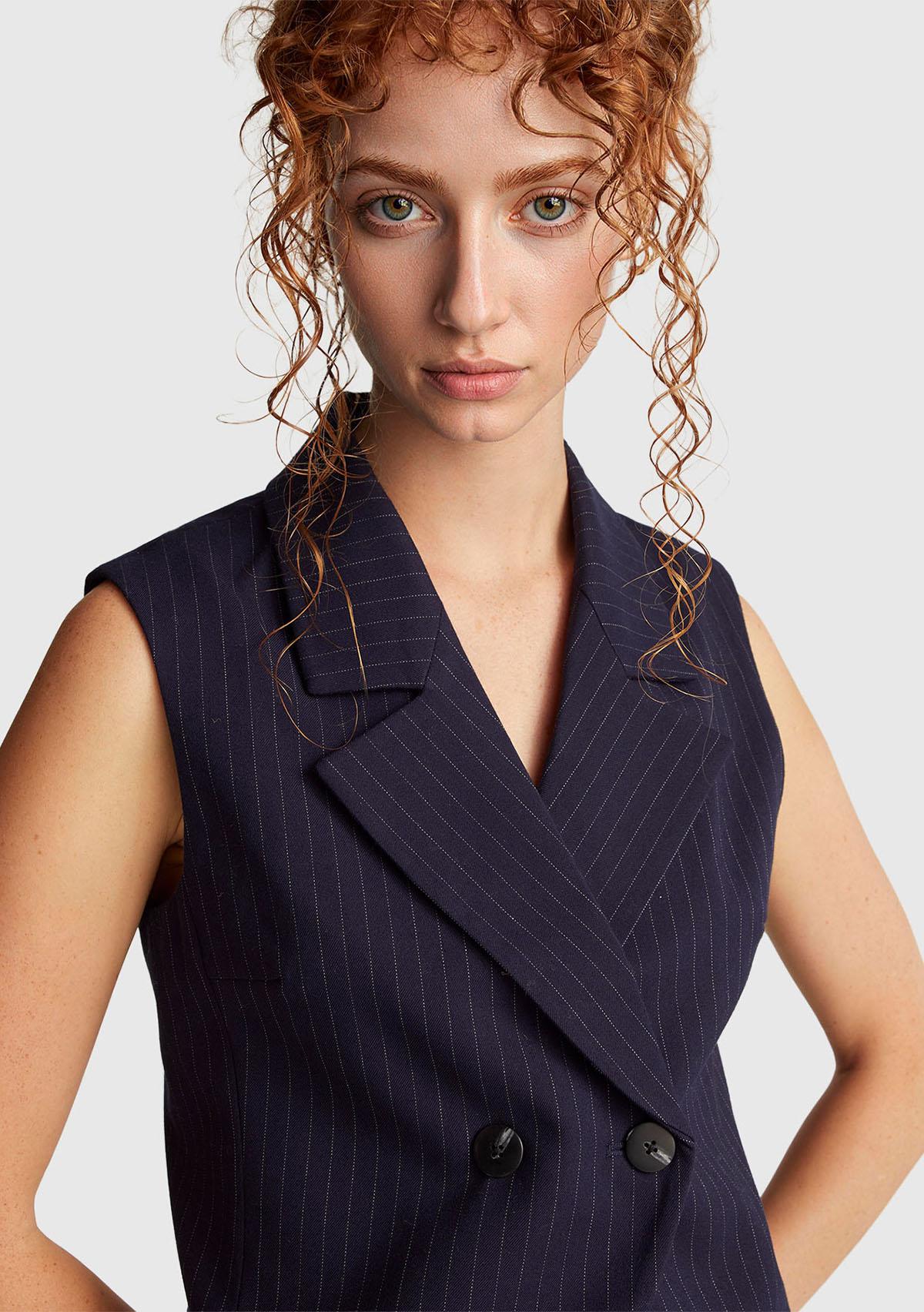 Kadın Lacivert Desenli Viskoz Karışımlı Düğmeli Kruvaze Yelek